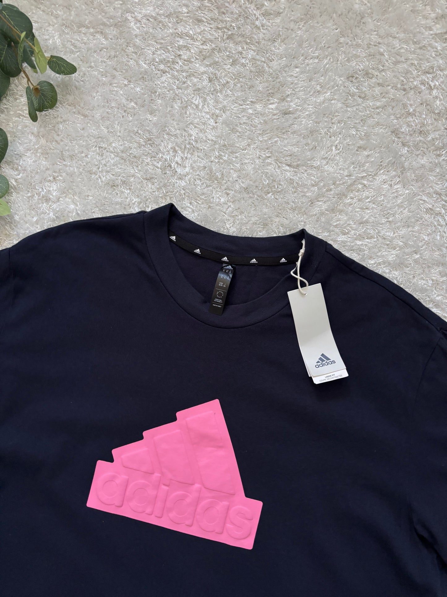 Adidas T-Shirt