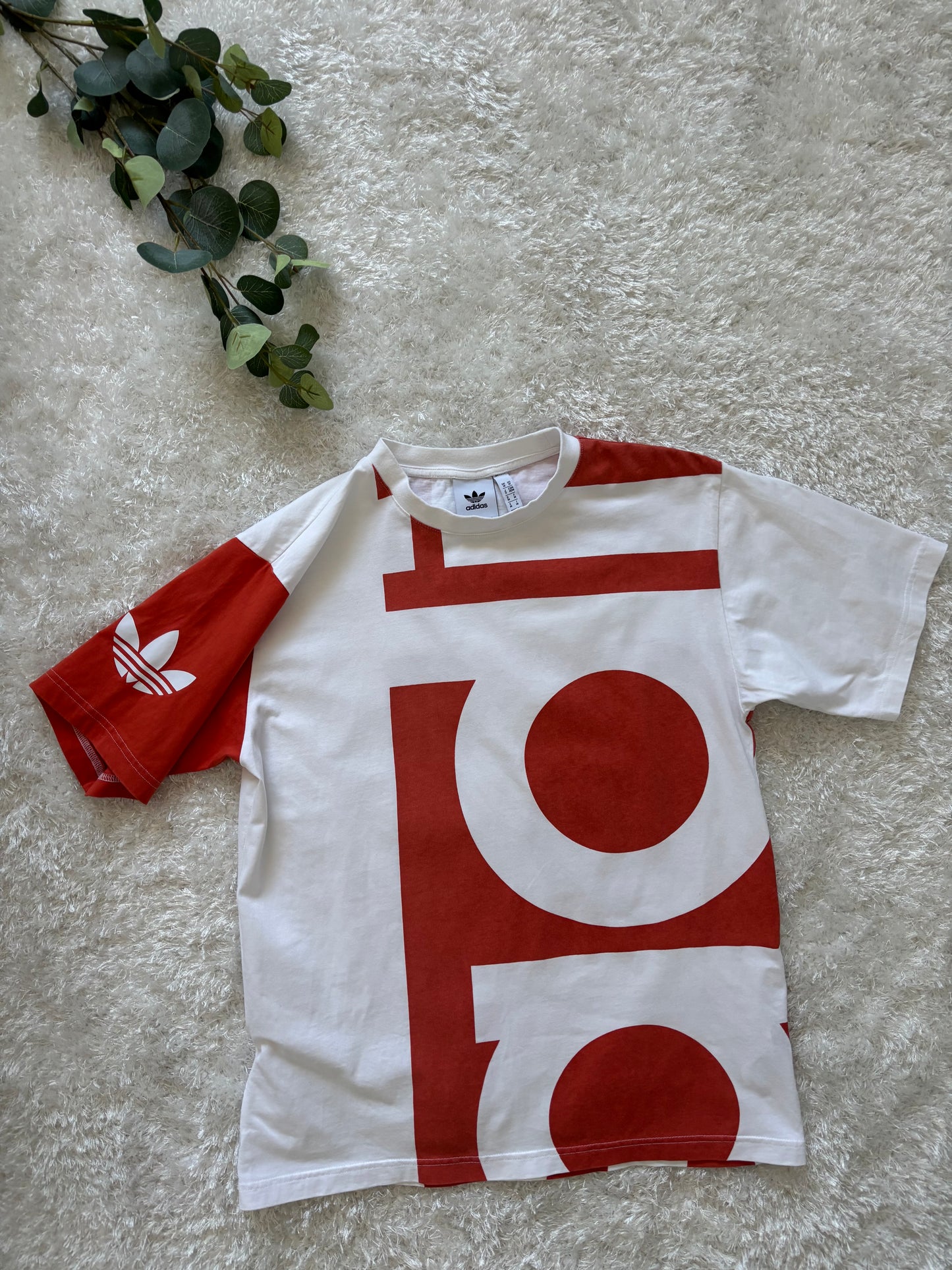Adidas T-Shirt