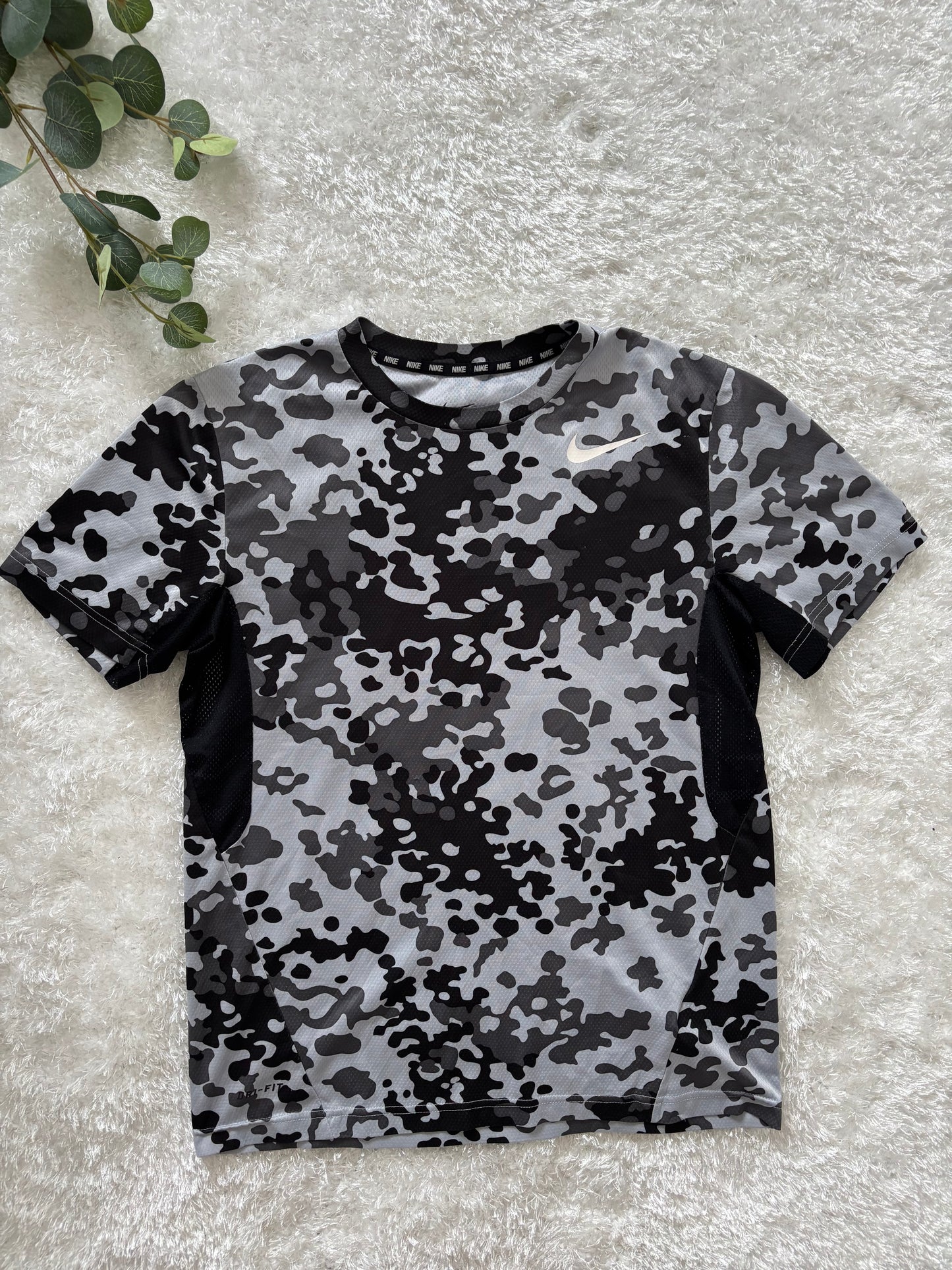 Nike Pro T-Shirt