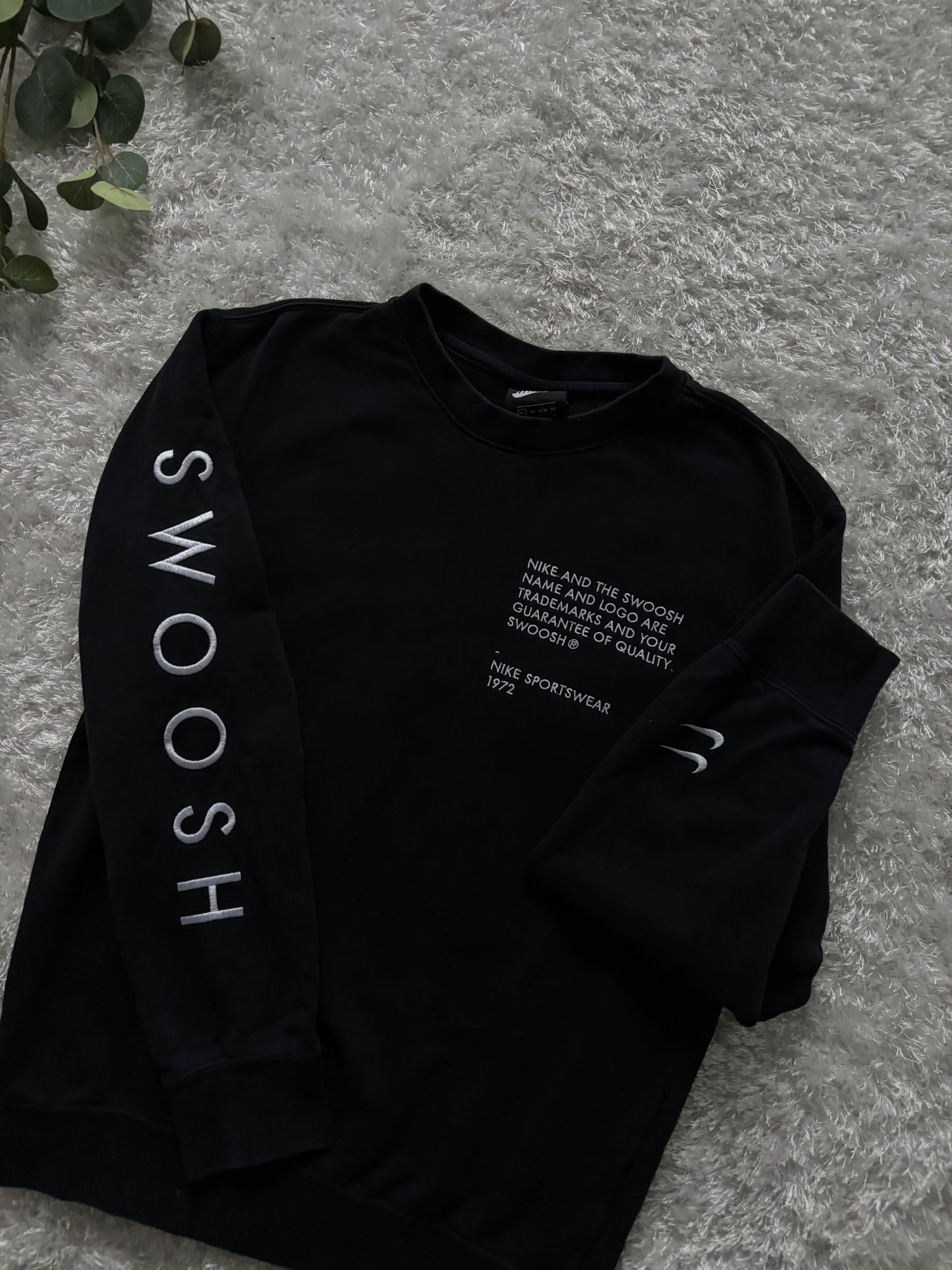 Nike Swoosh Long Sleeve
