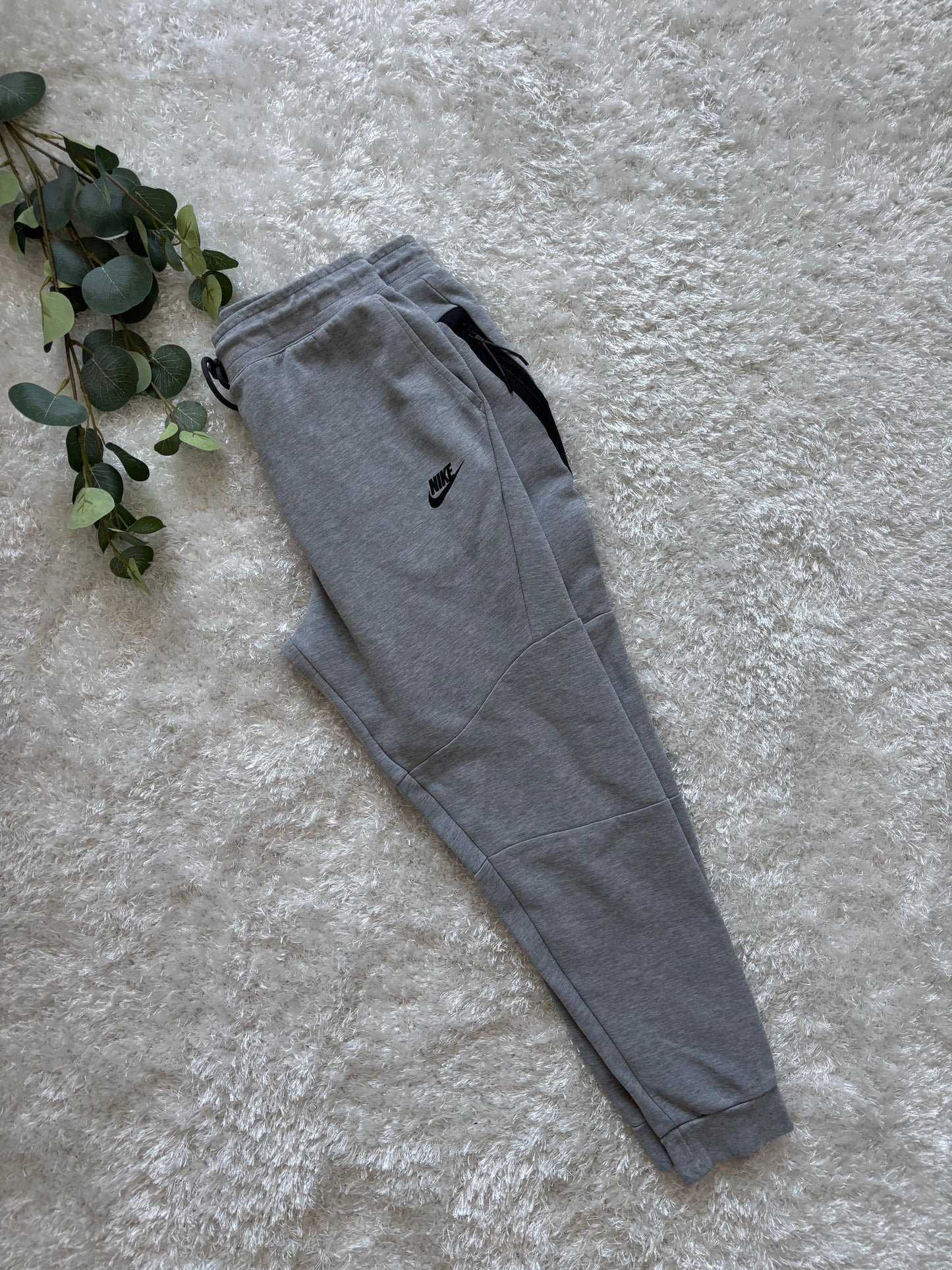 Nike Tech Fleece