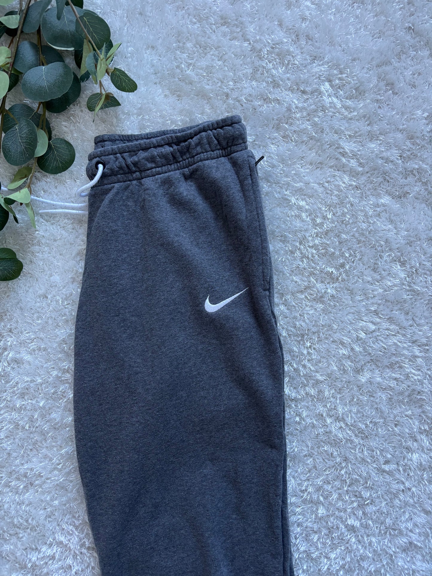 Nike TrackPants