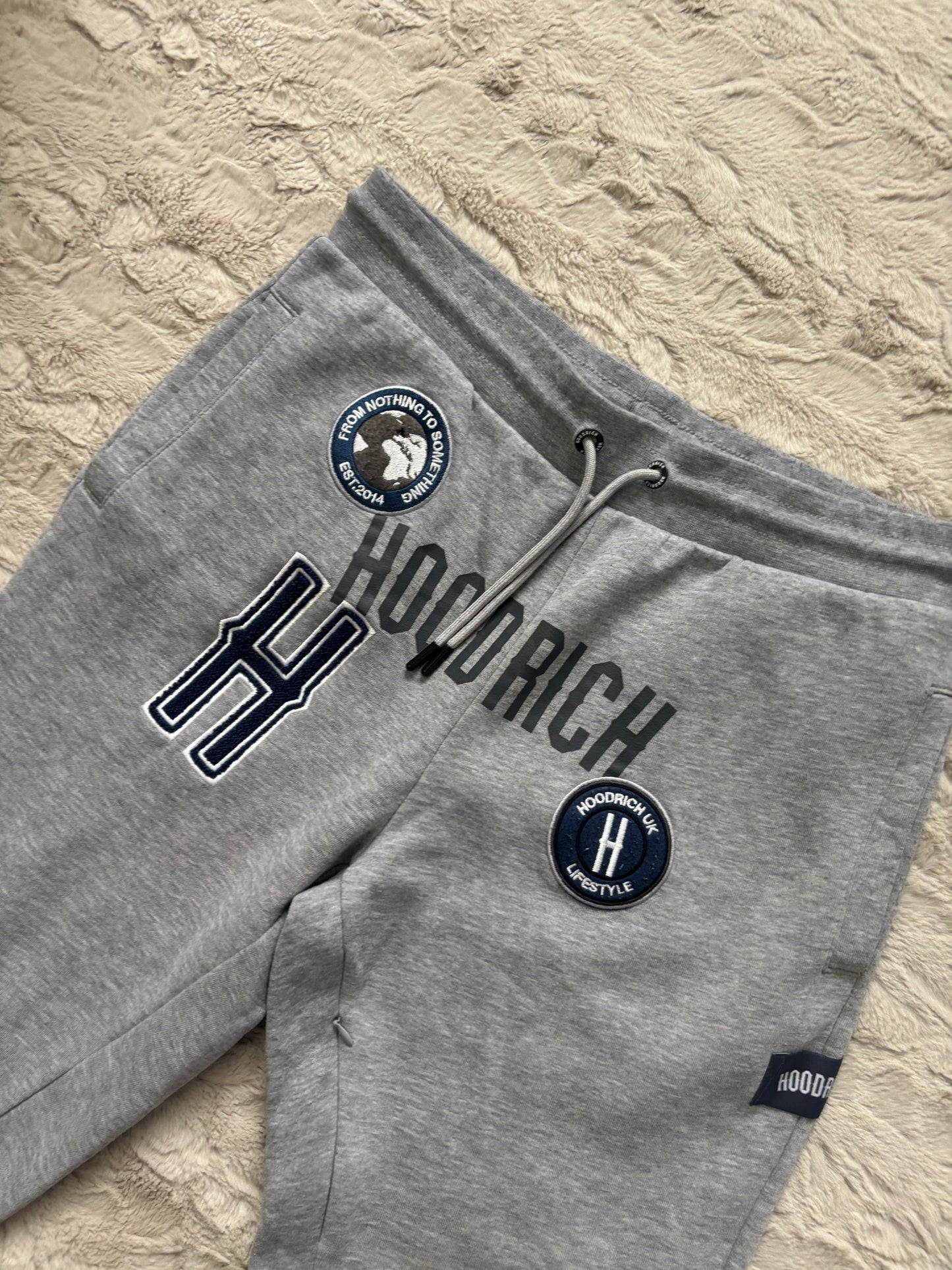 HOODRICH Set