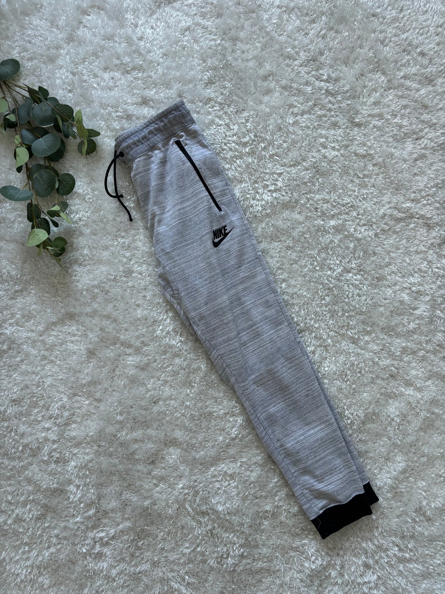 Nike TrackPants