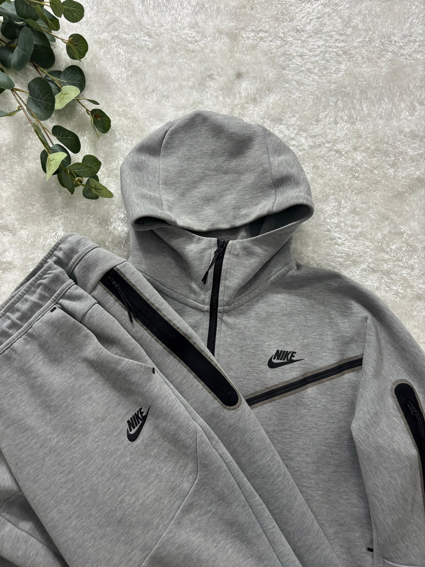 Nike Tech Fleece Set