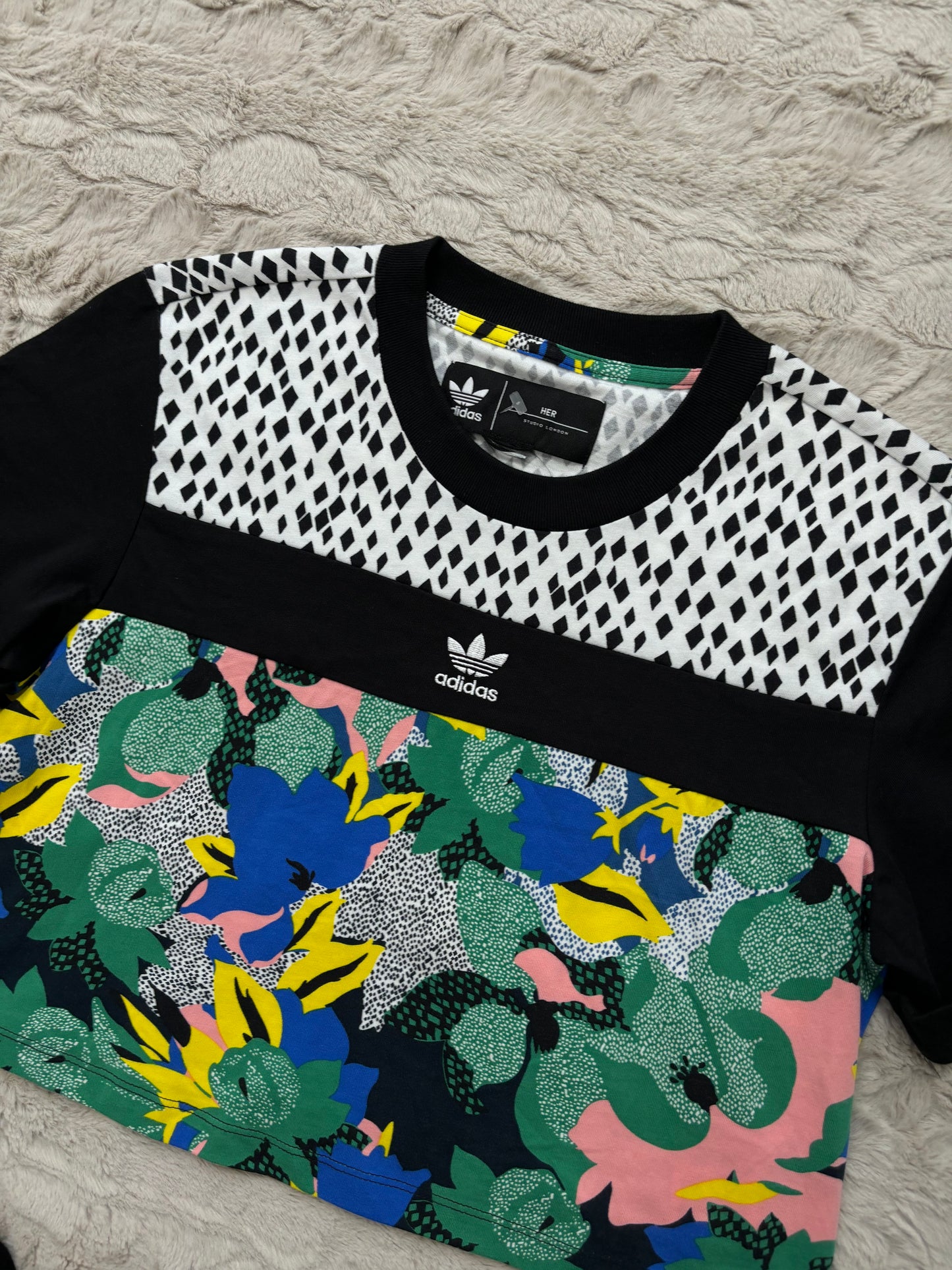 Adidas Crop Top (Дамско)