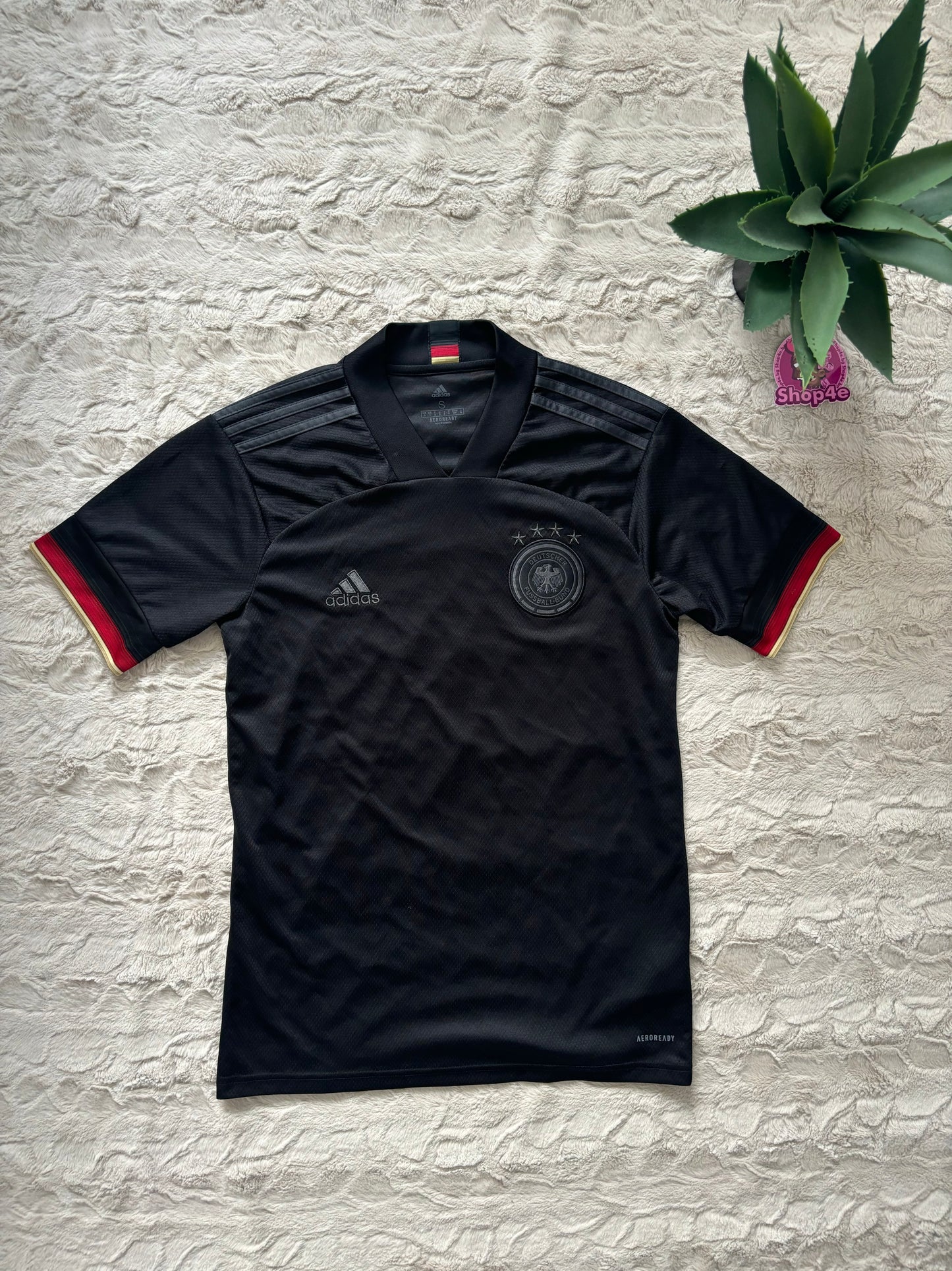 Adidas T-Shirt