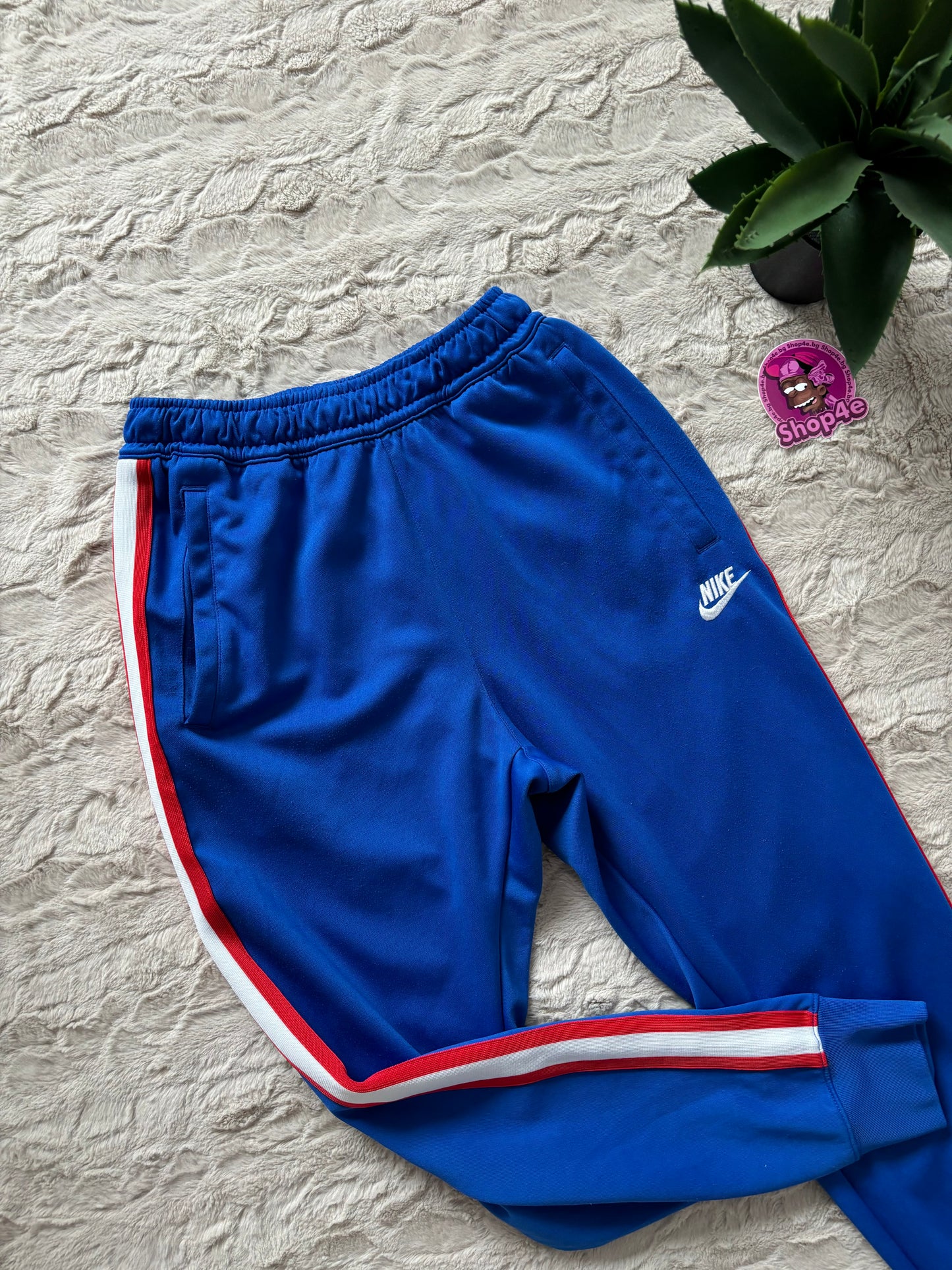 Nike TrackPants