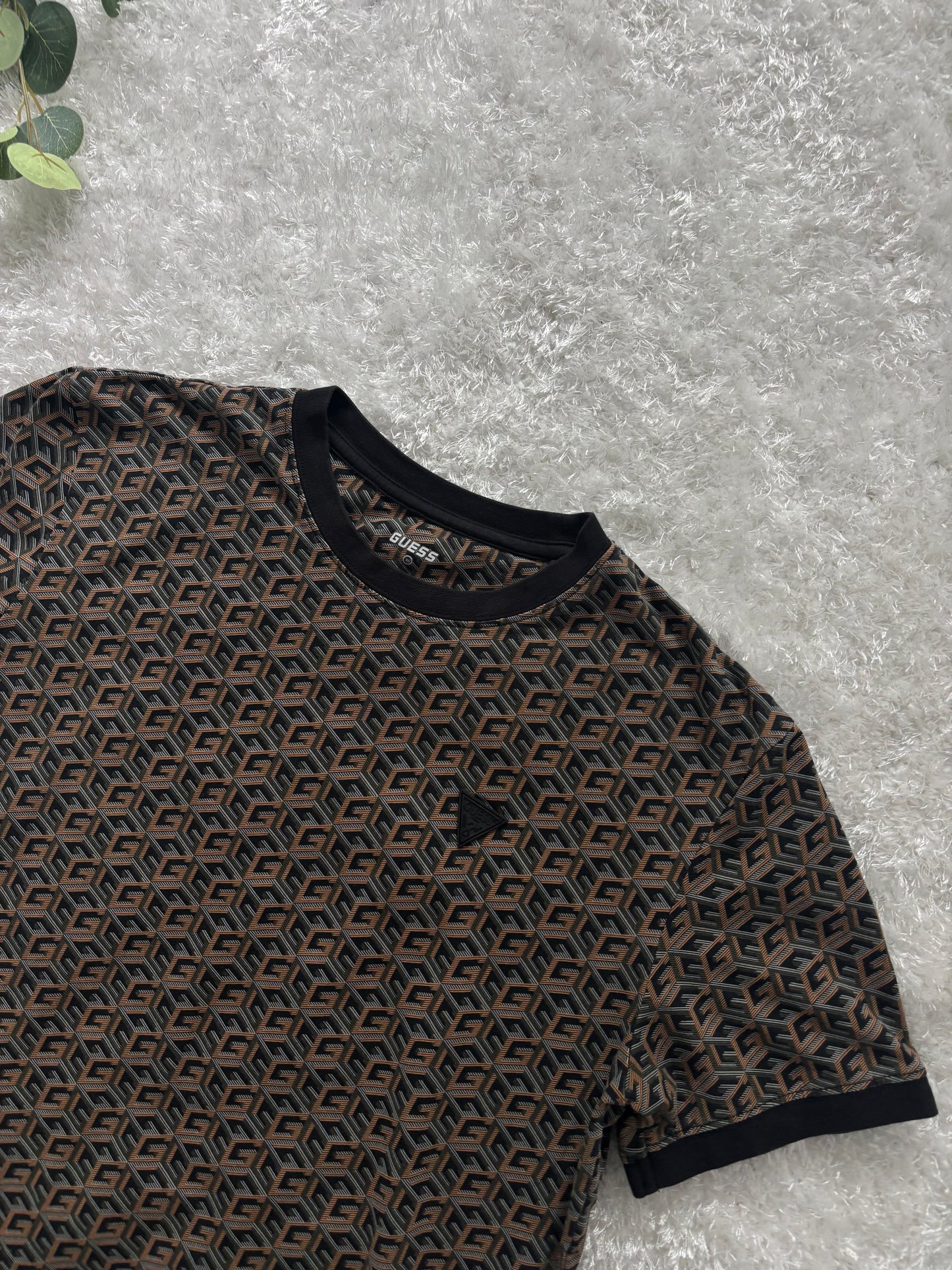Guess T-Shirt