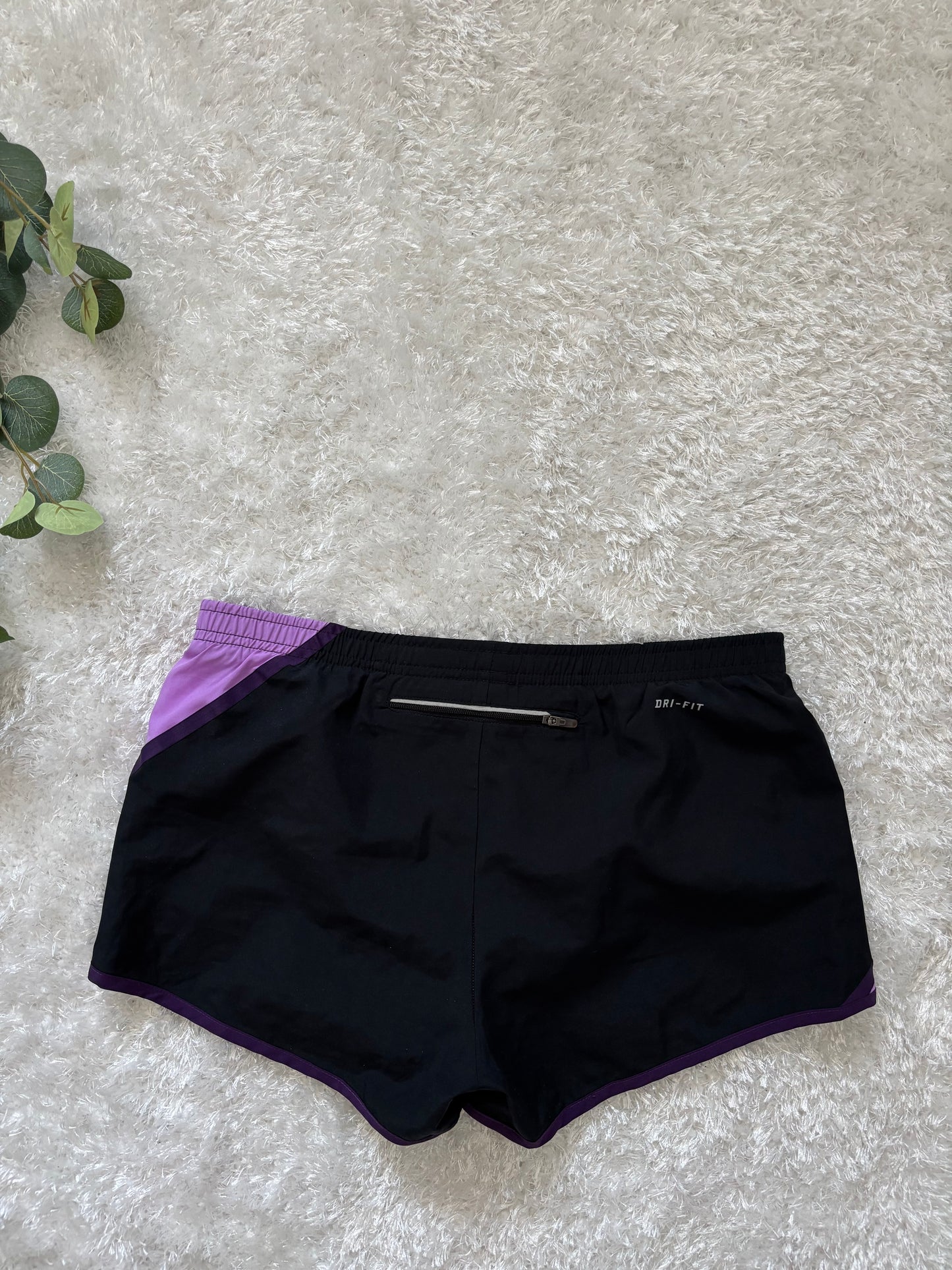 Nike Shorts (Дамско)