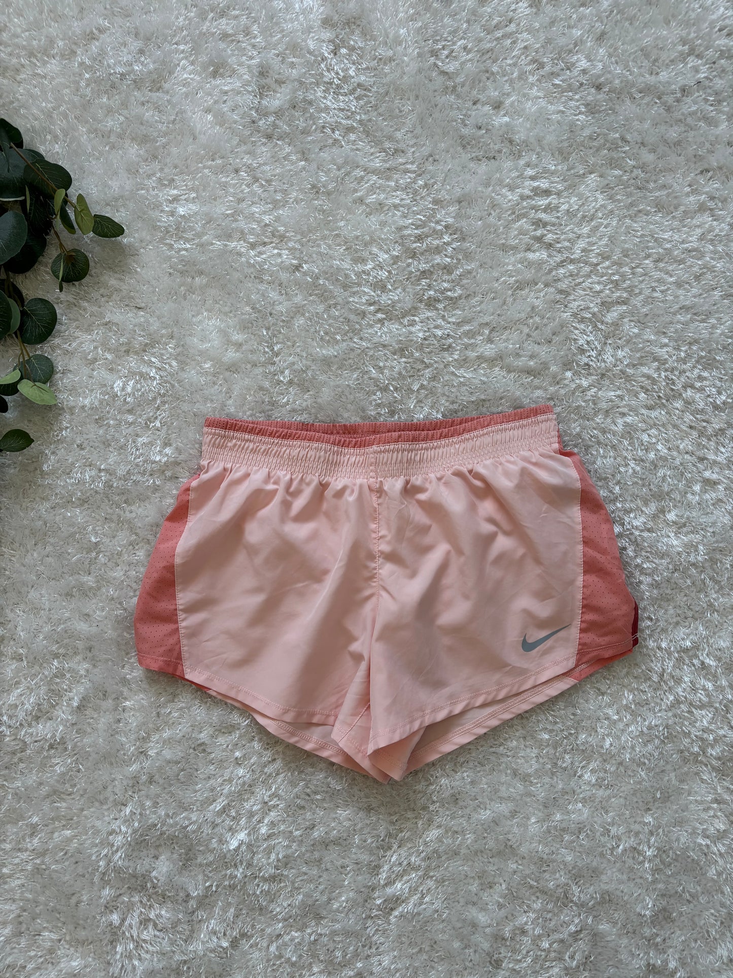 Nike Shorts (Дамско)