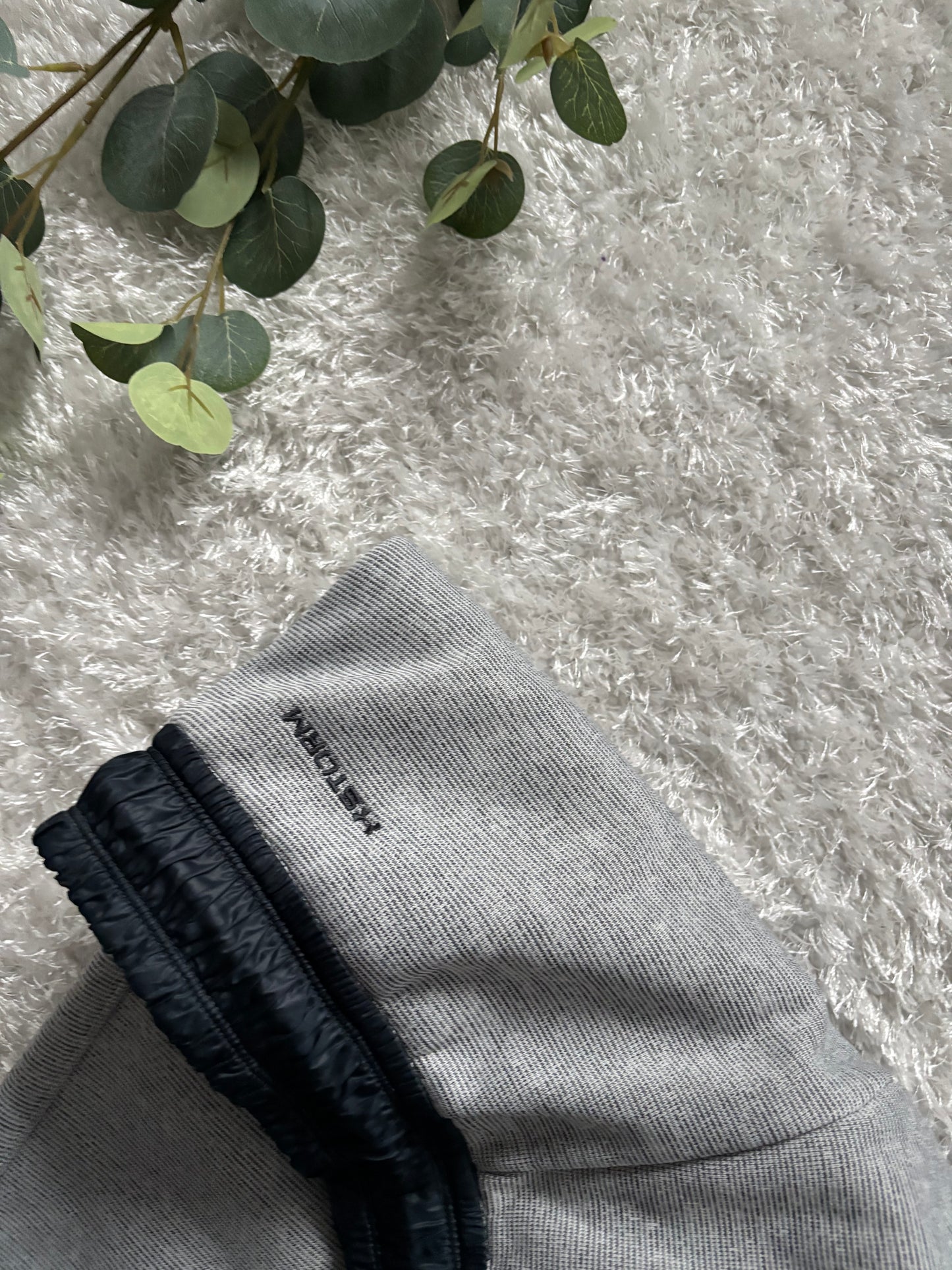 Under Armour TrackPants