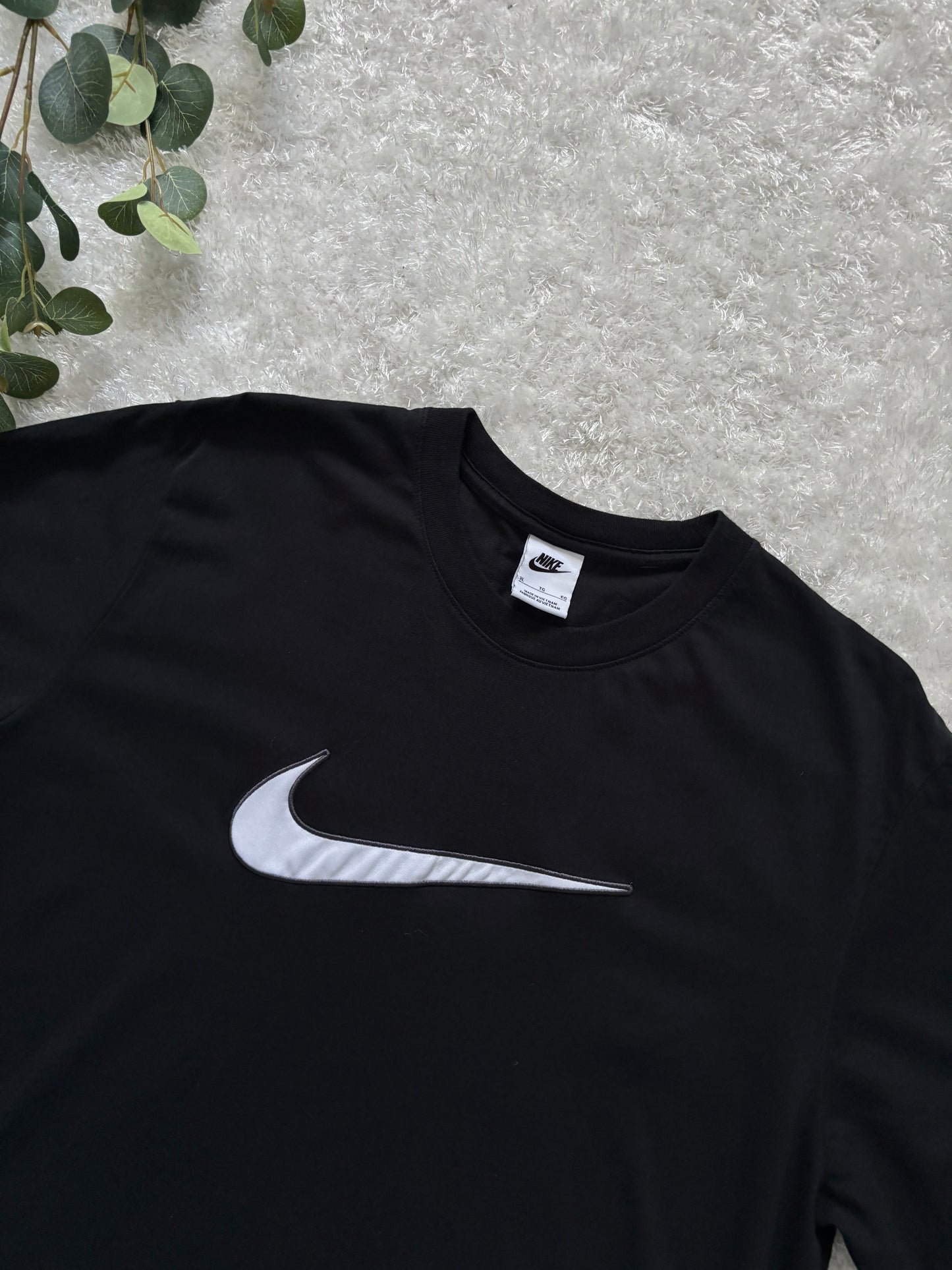 Nike Swoosh Tee