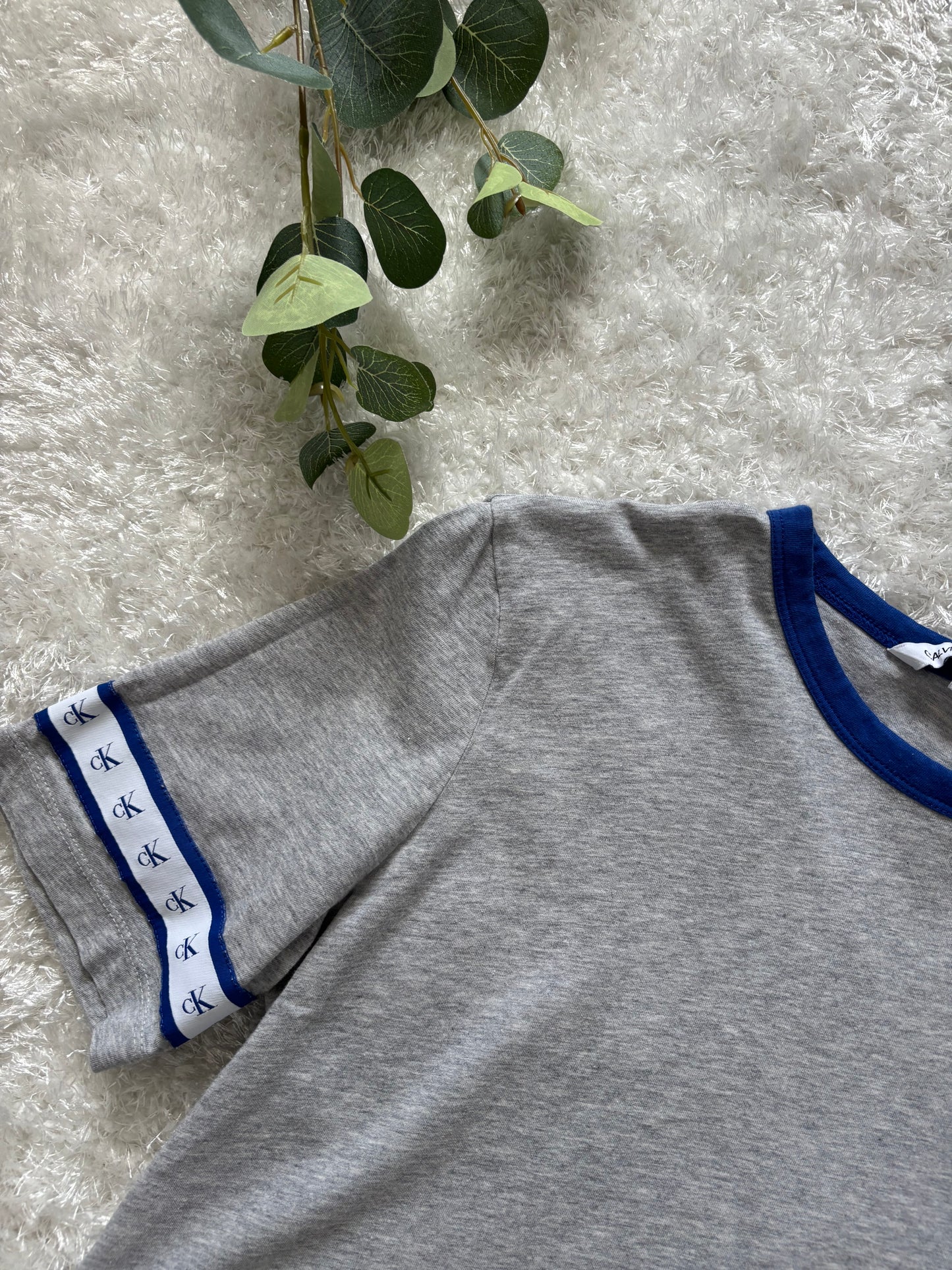 Calvin Klein T-Shirt (Дамско)
