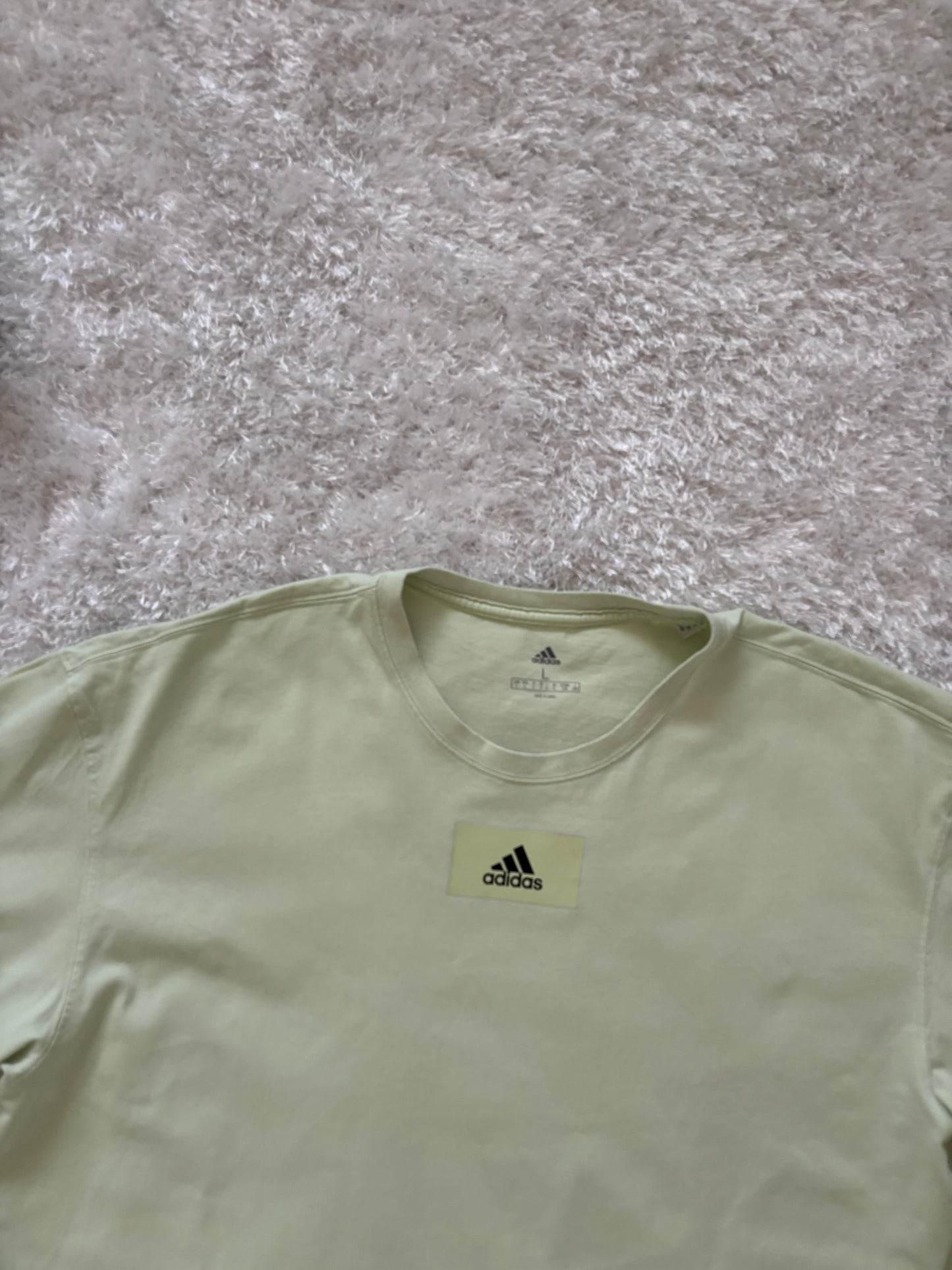 Adidas T-Shirt