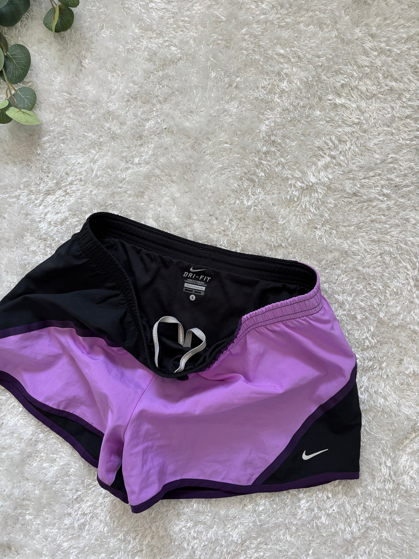 Nike Shorts (Дамско)