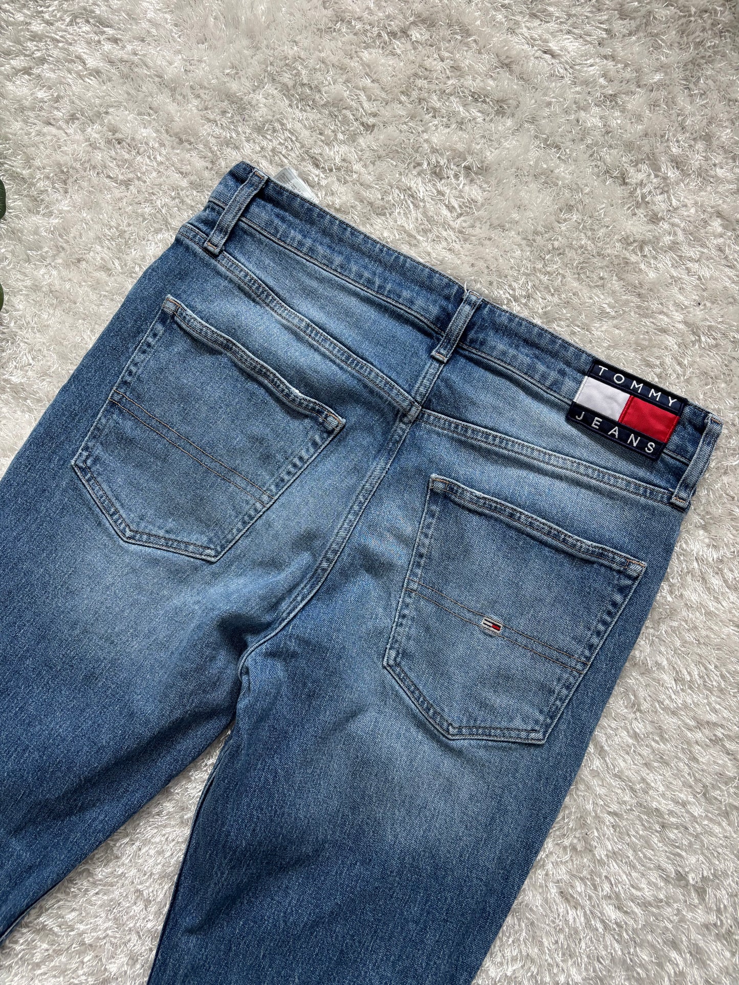 Tommy Hilfiger Jeans (34)