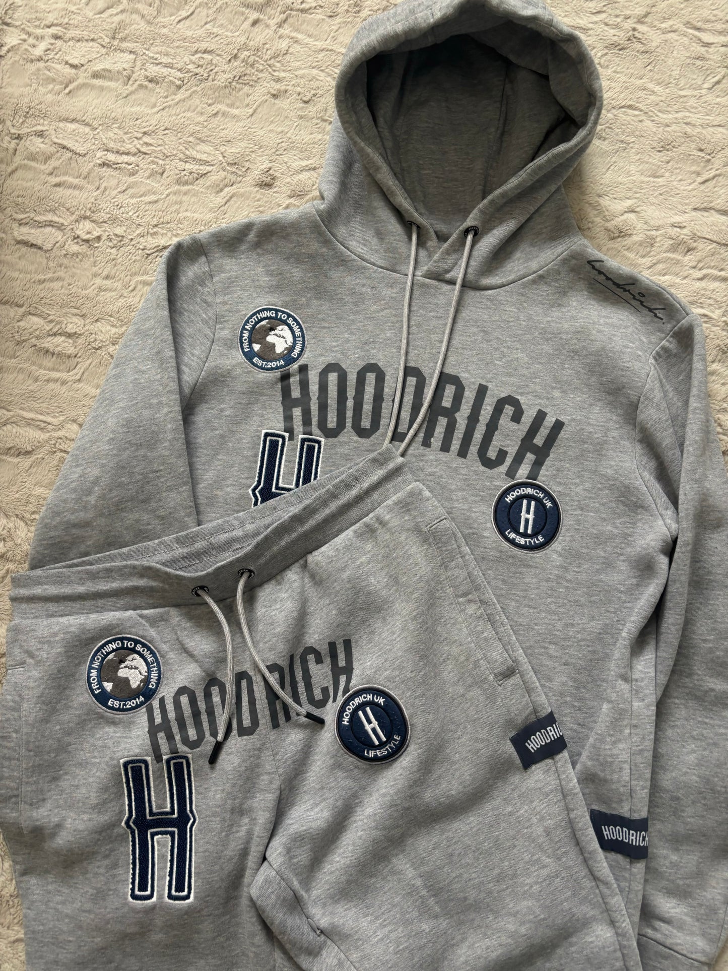HOODRICH Set