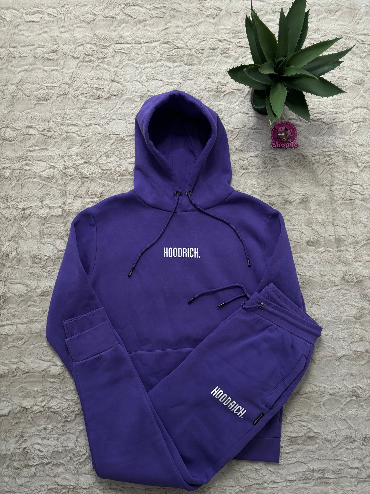 HOODRICH Set