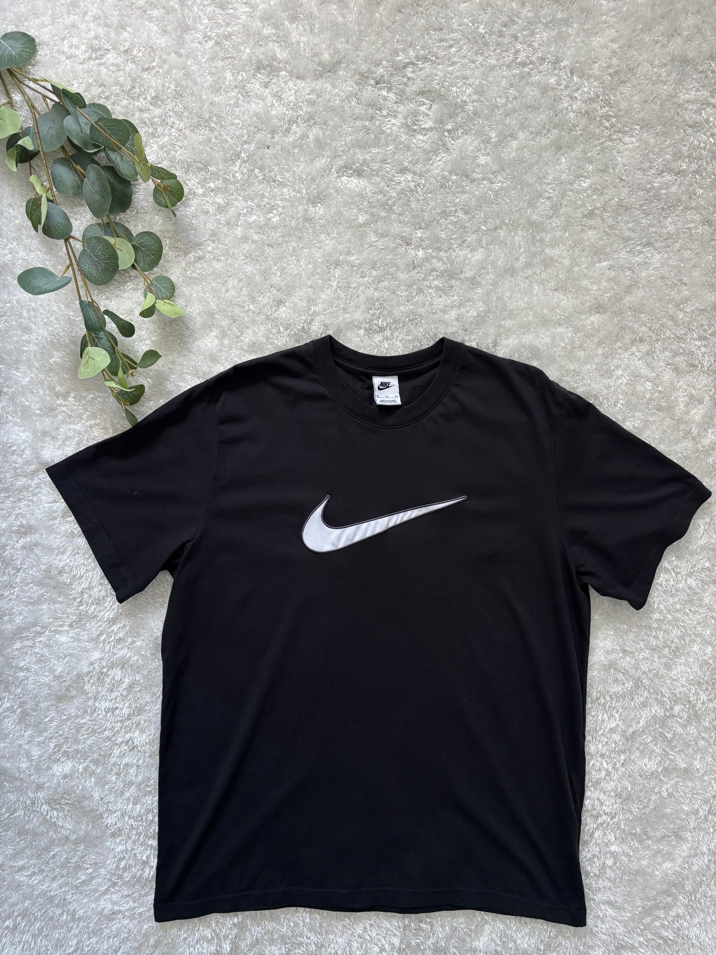 Nike Swoosh Tee