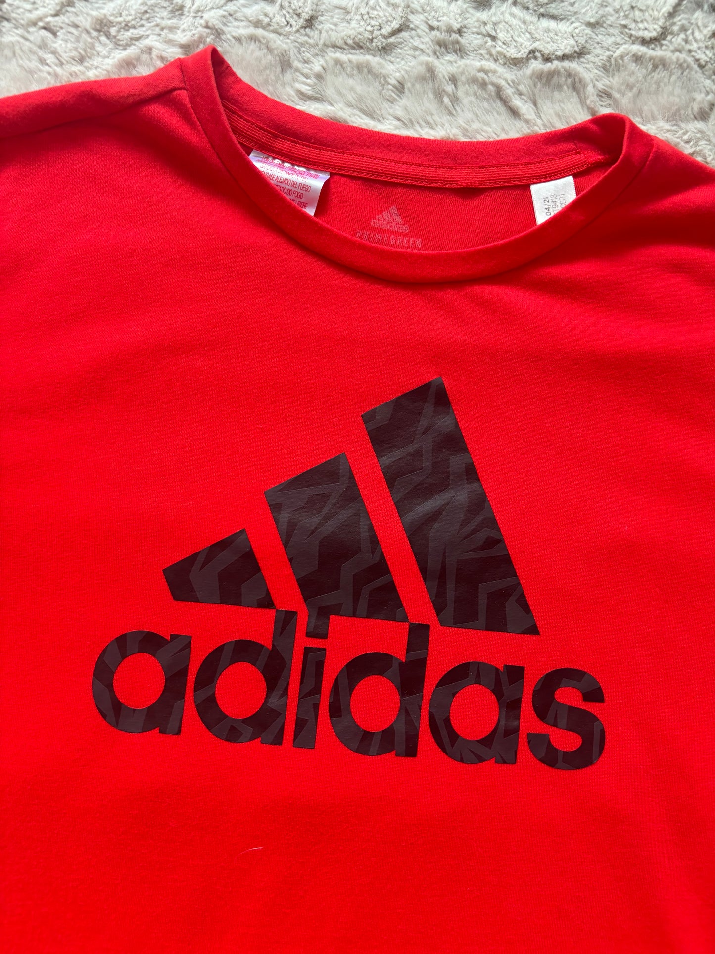 Adidas T-Shirt
