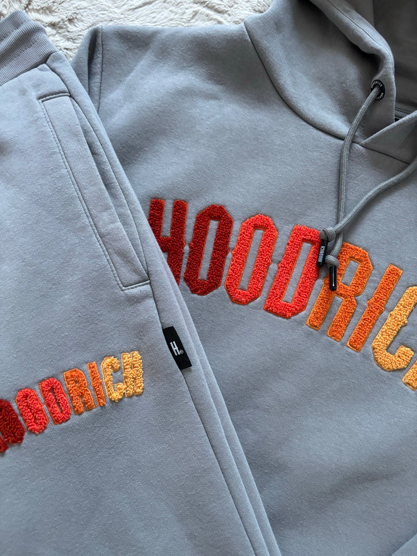 HOODRICH Set