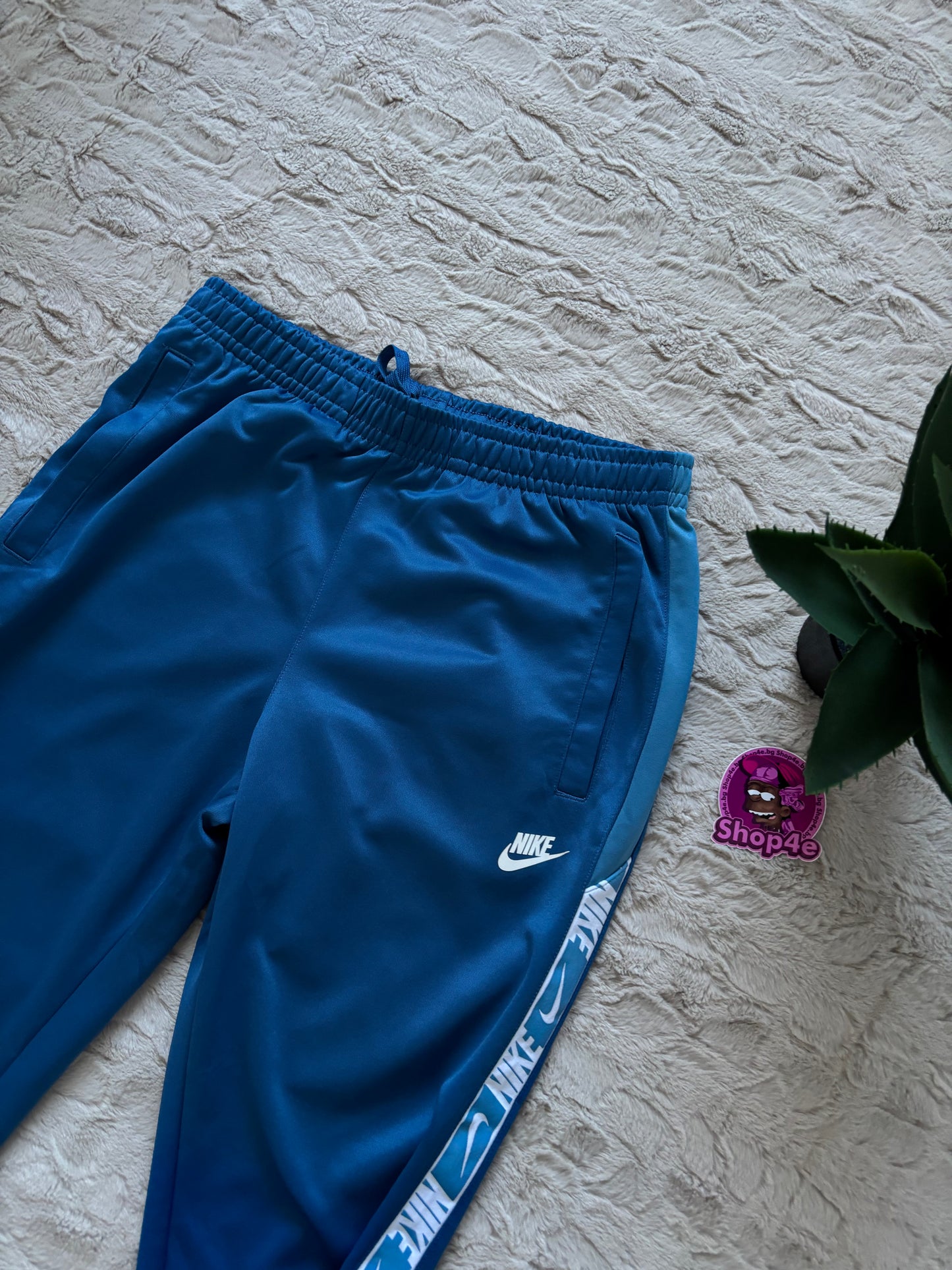 Nike TrackPants