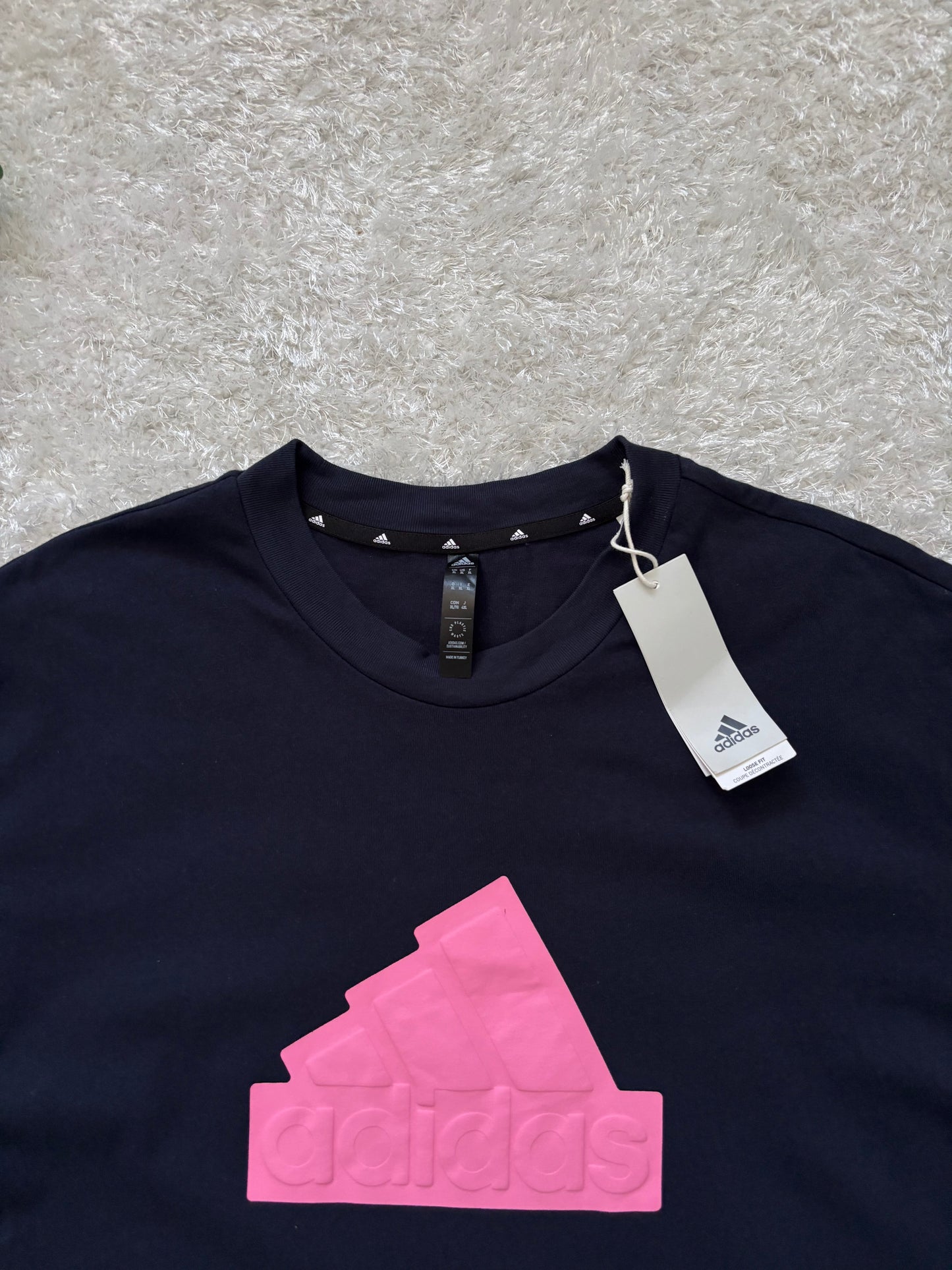 Adidas T-Shirt