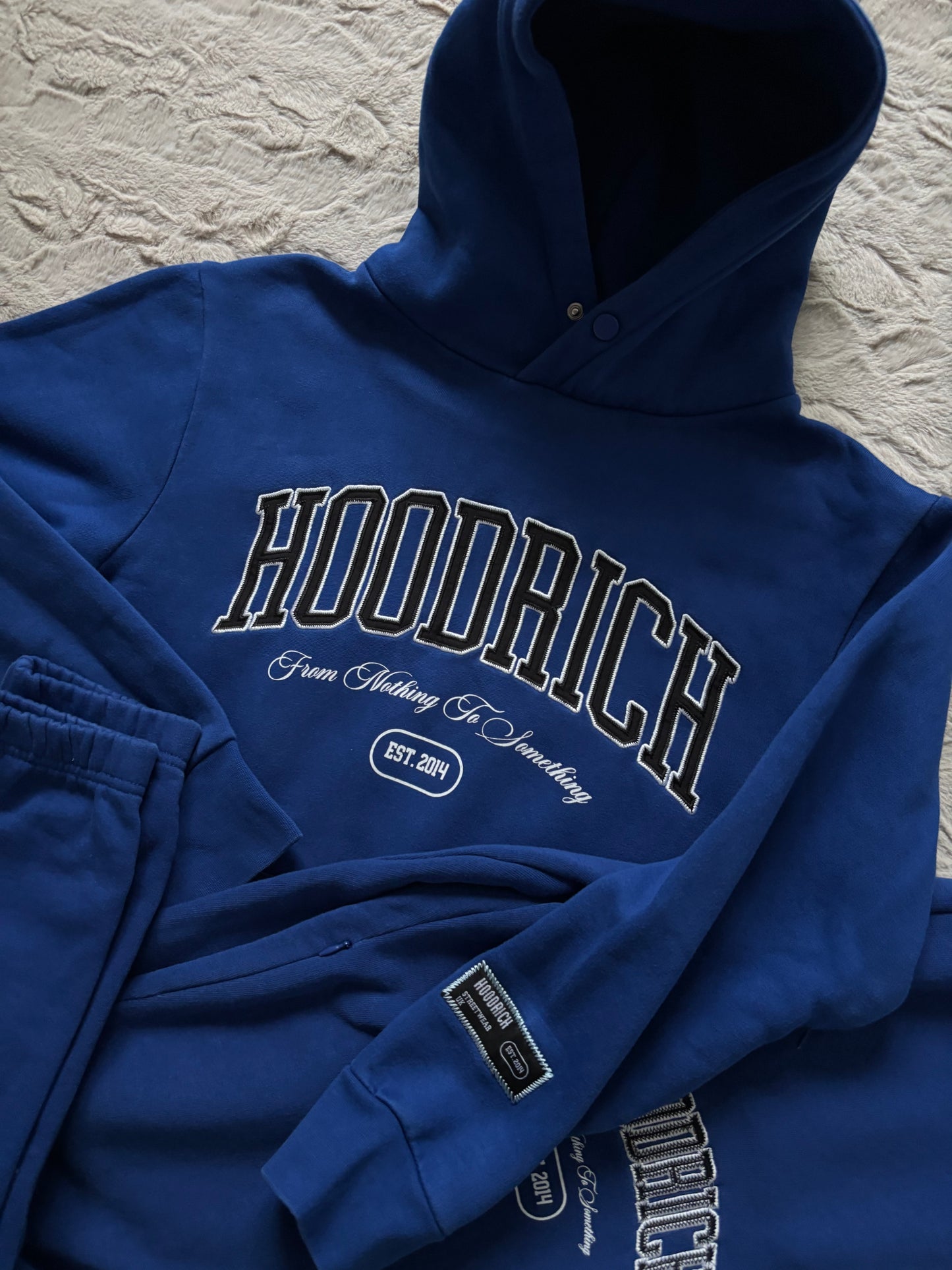 HOODRICH Set