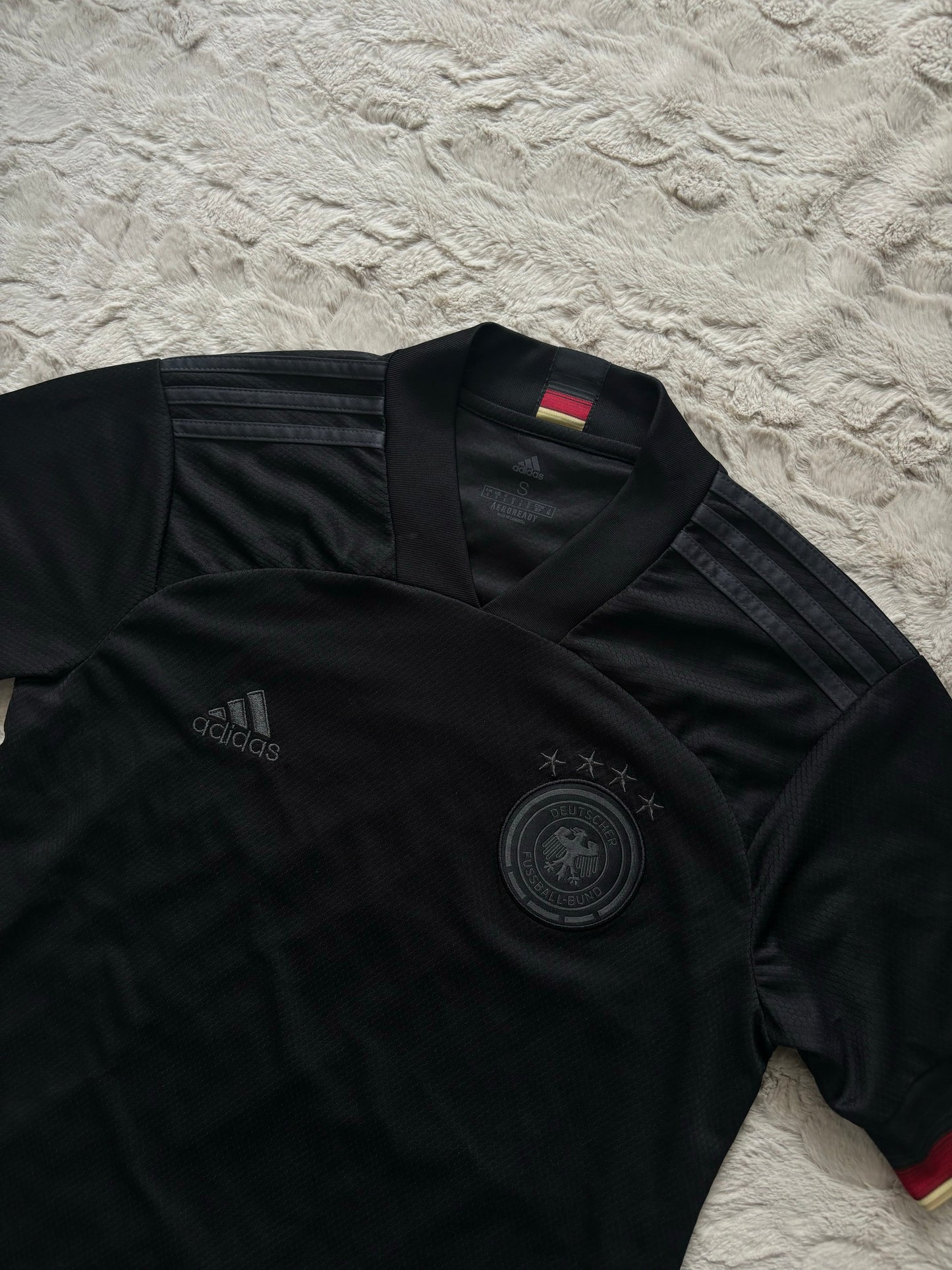 Adidas T-Shirt
