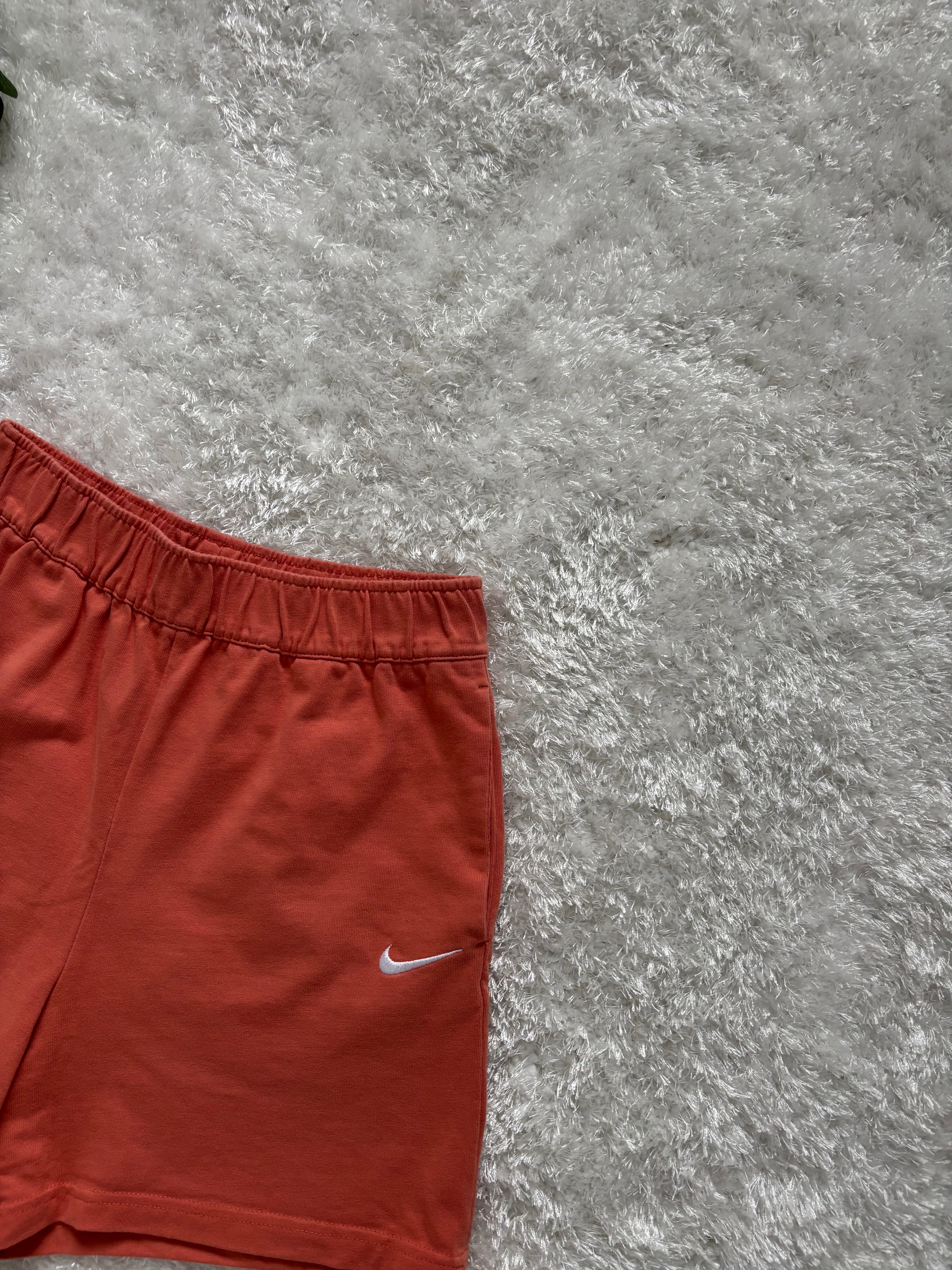 Nike Shorts (Дамско)