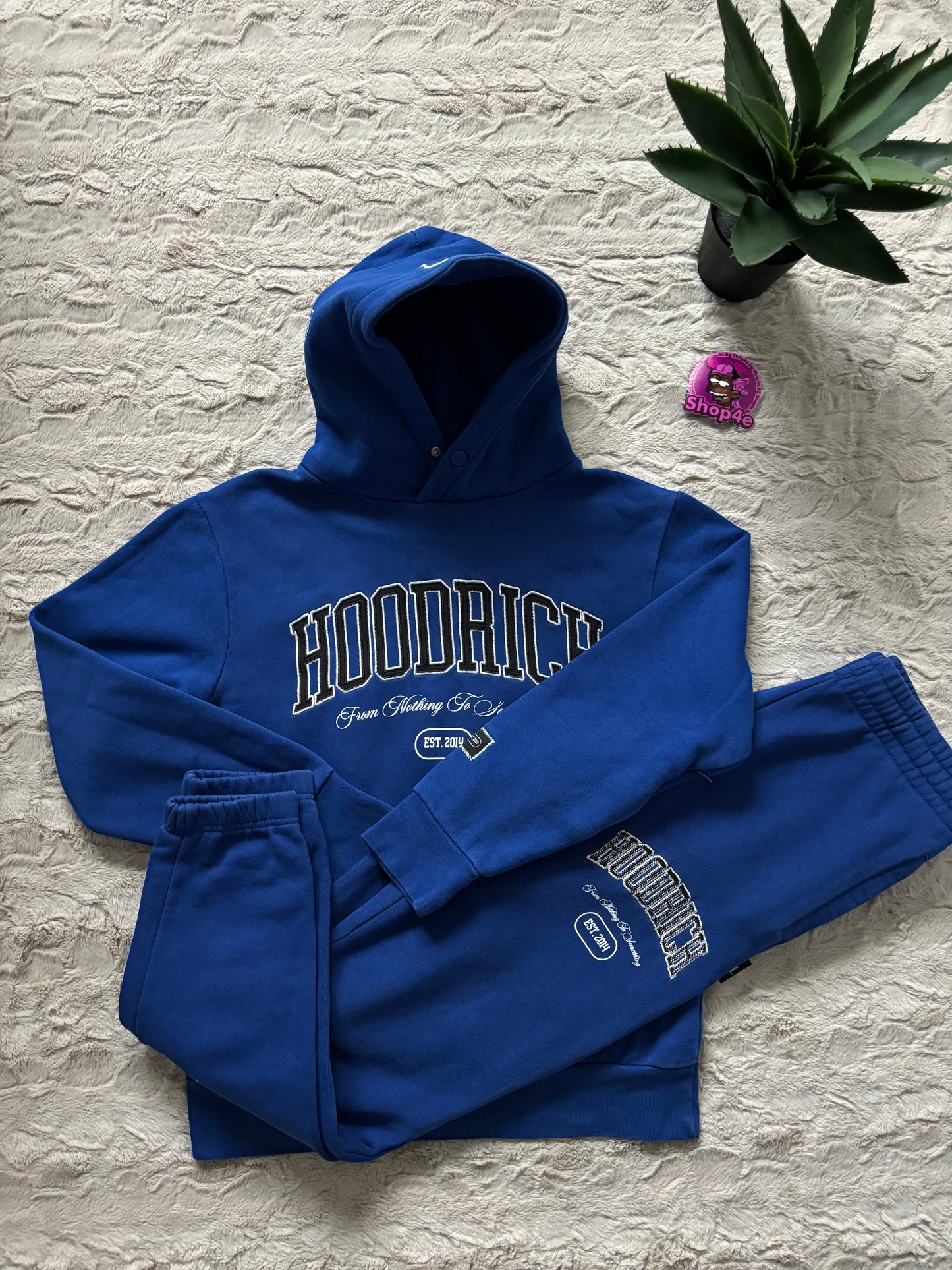 HOODRICH Set