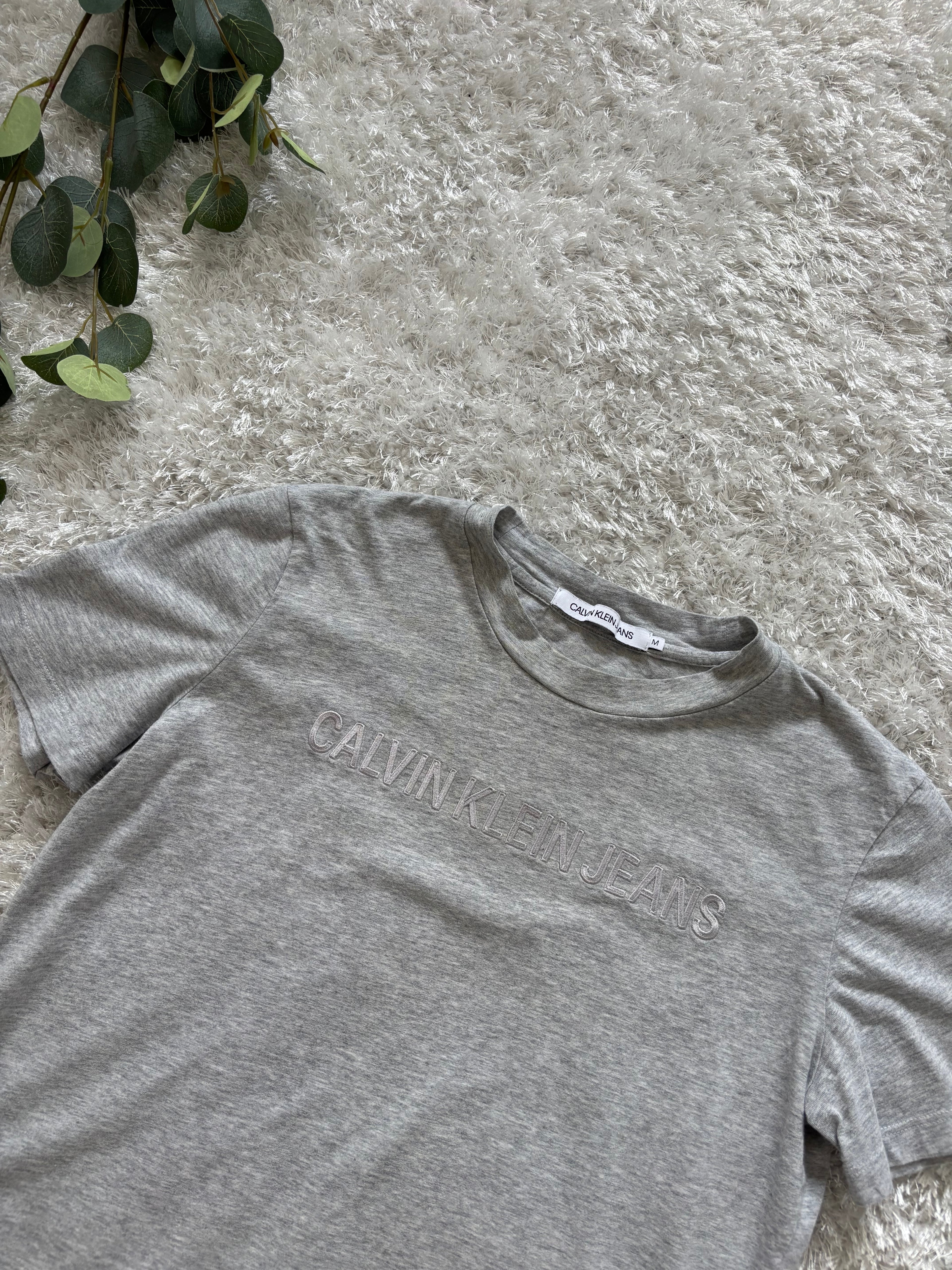 Calvin Klein T-Shirt (Дамско)