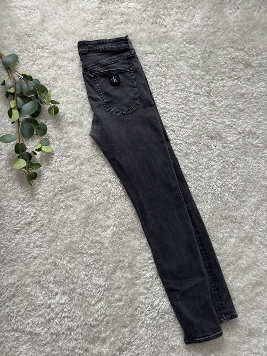 Calvin Klein Skinny Jeans (34)