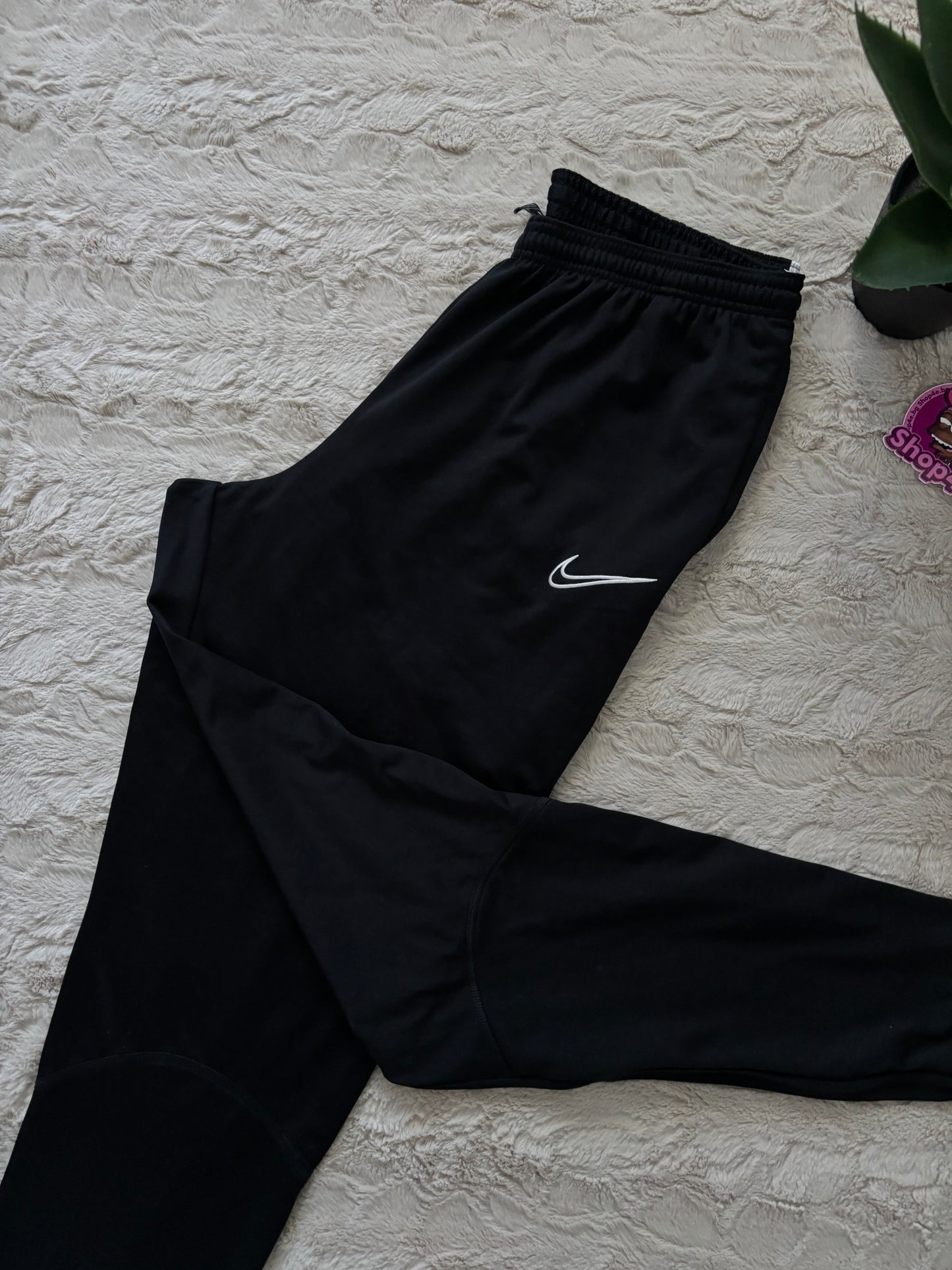 Nike TrackPants