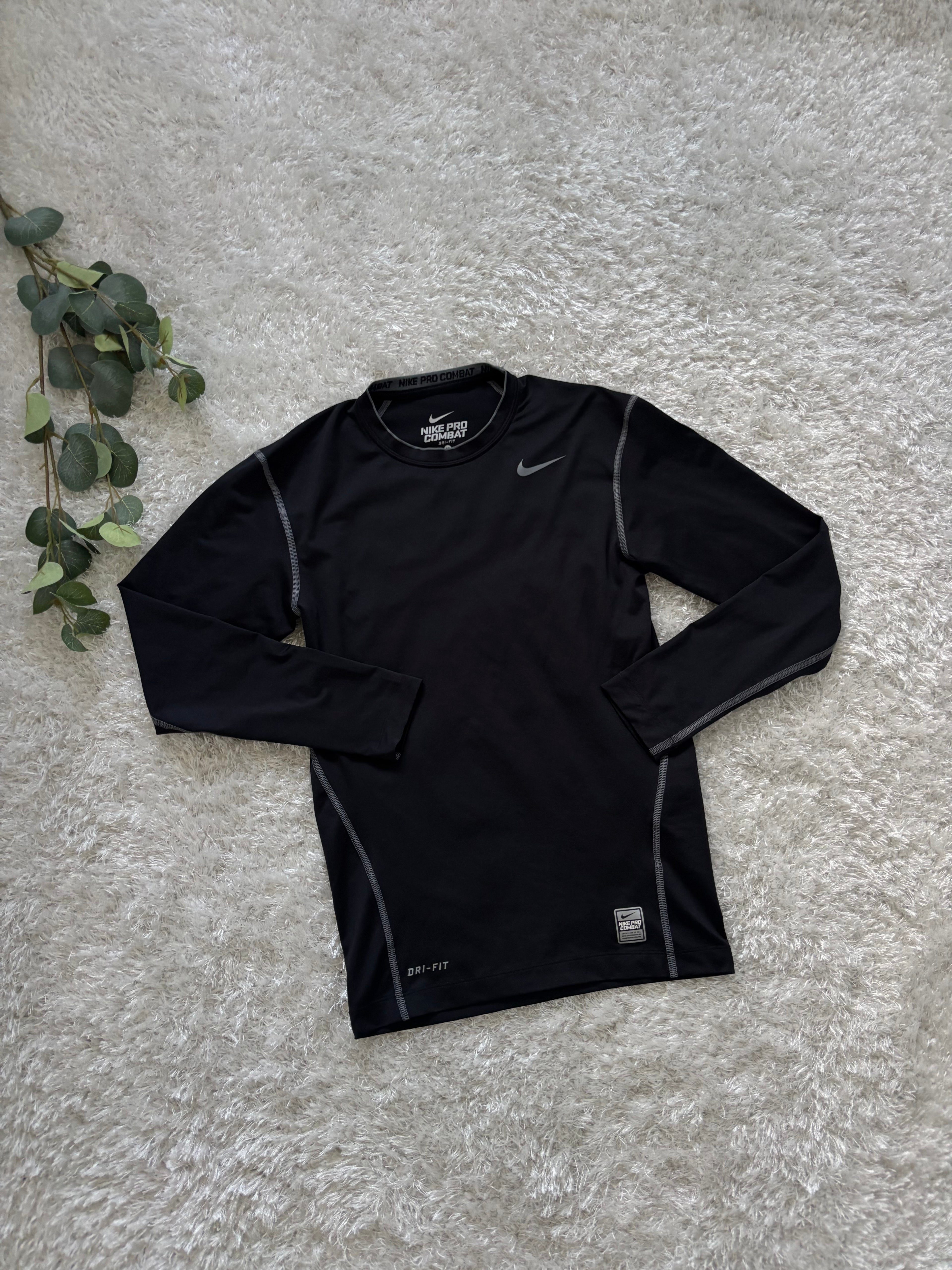 Nike Pro