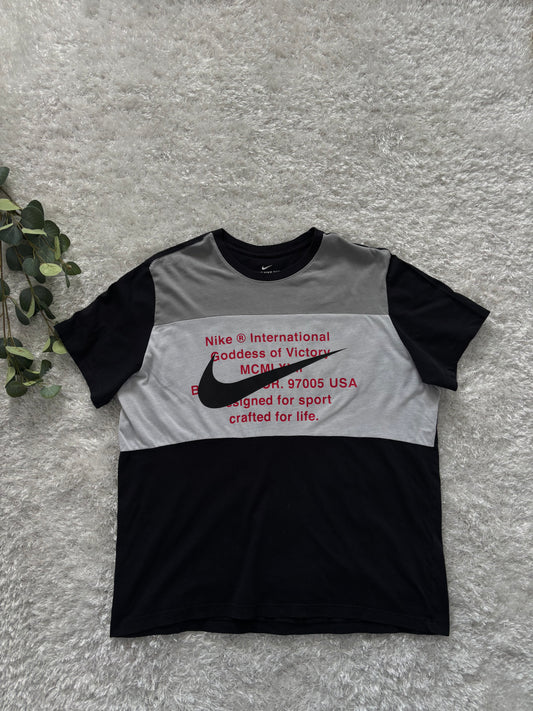 Nike Swoosh T-Shirt