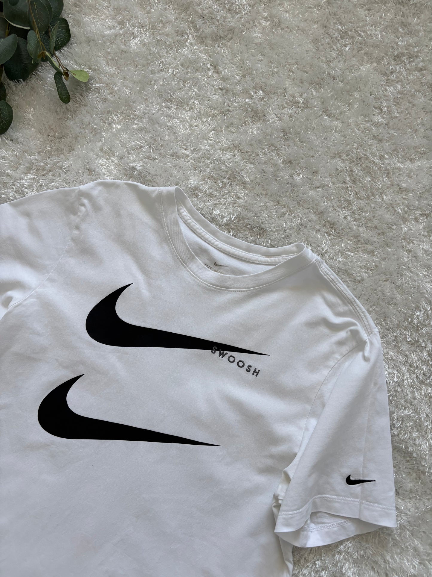 Nike Swoosh T-Shirt
