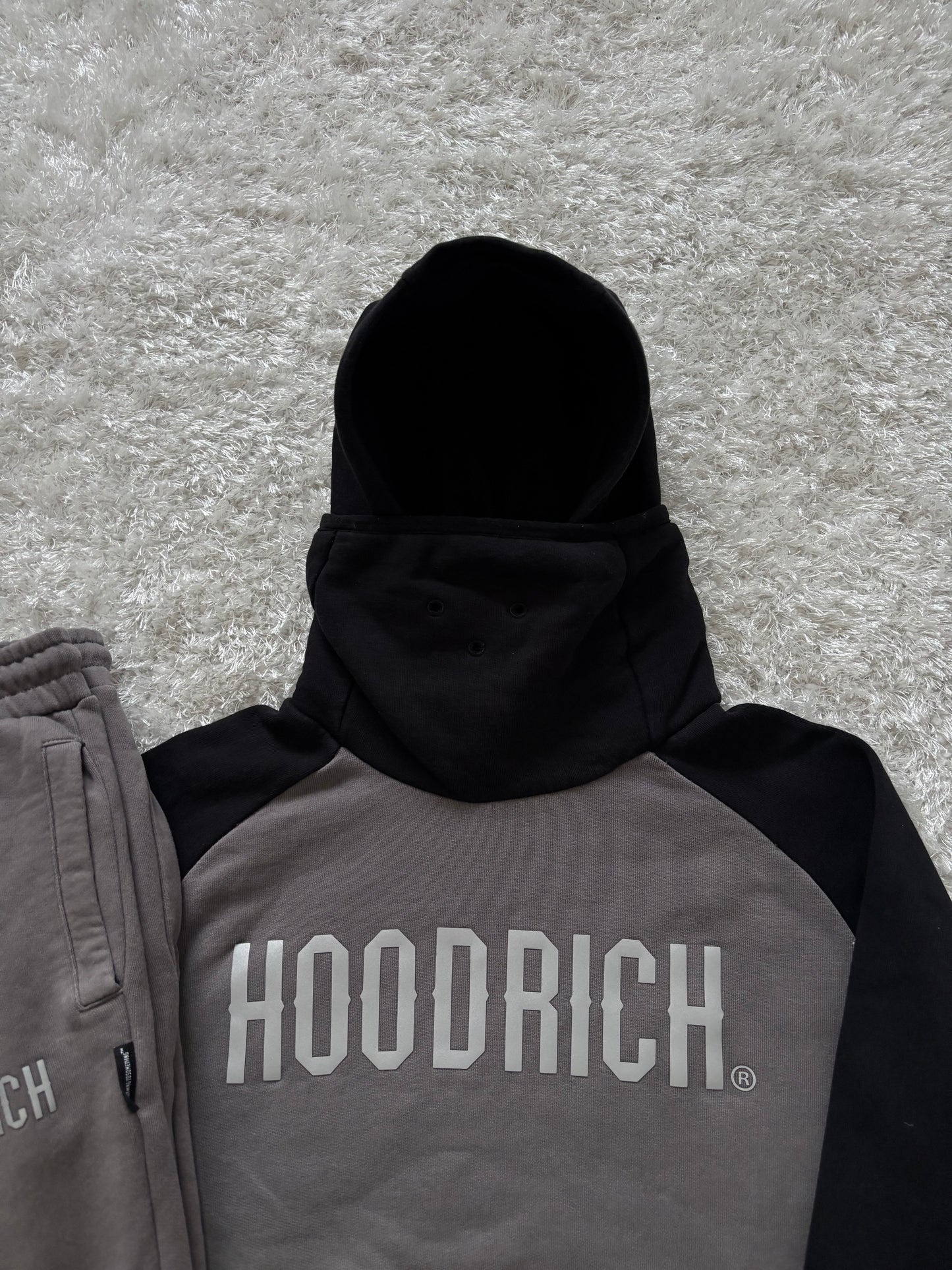 HOODRICH Set