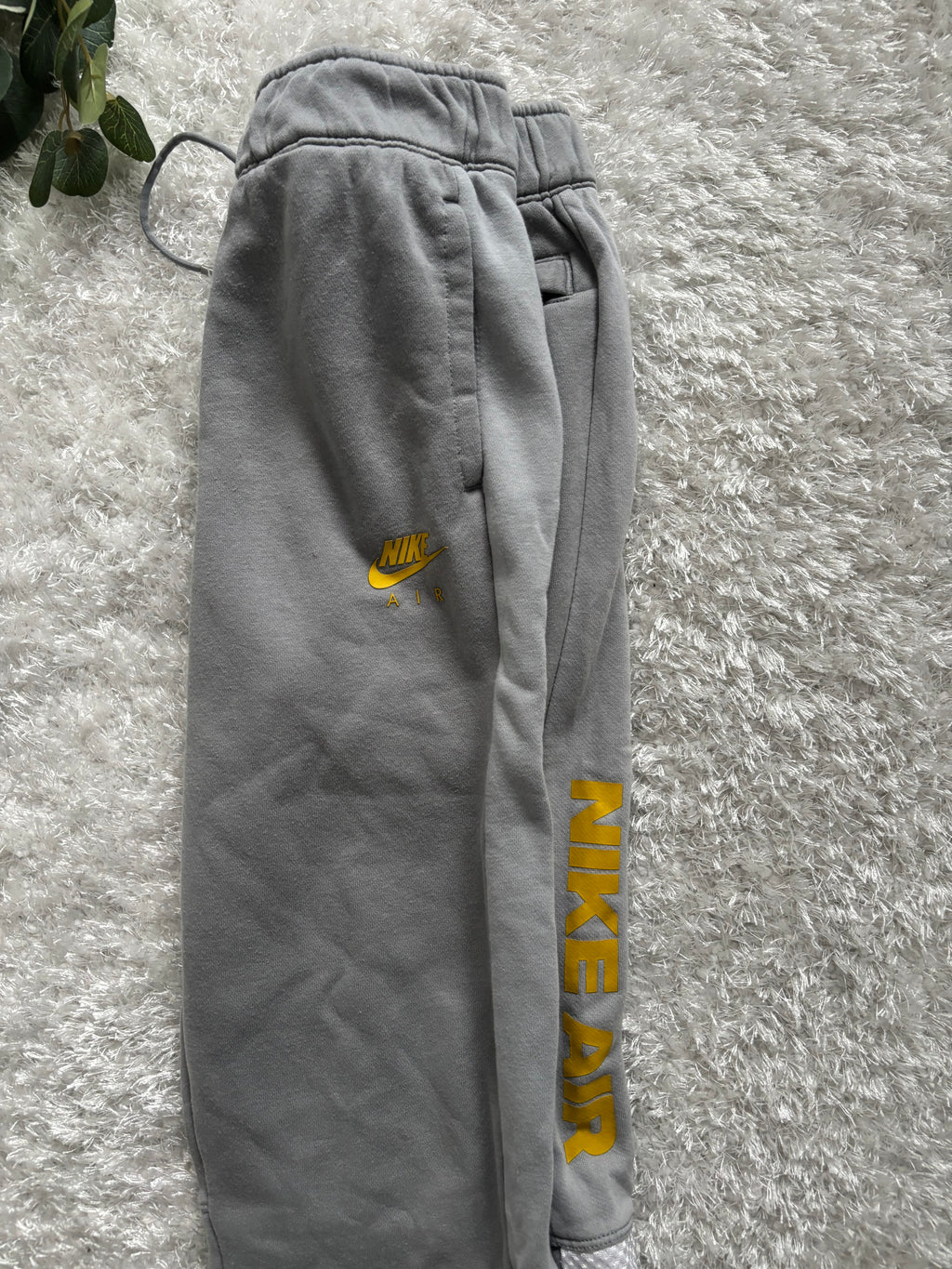 Nike TrackPants