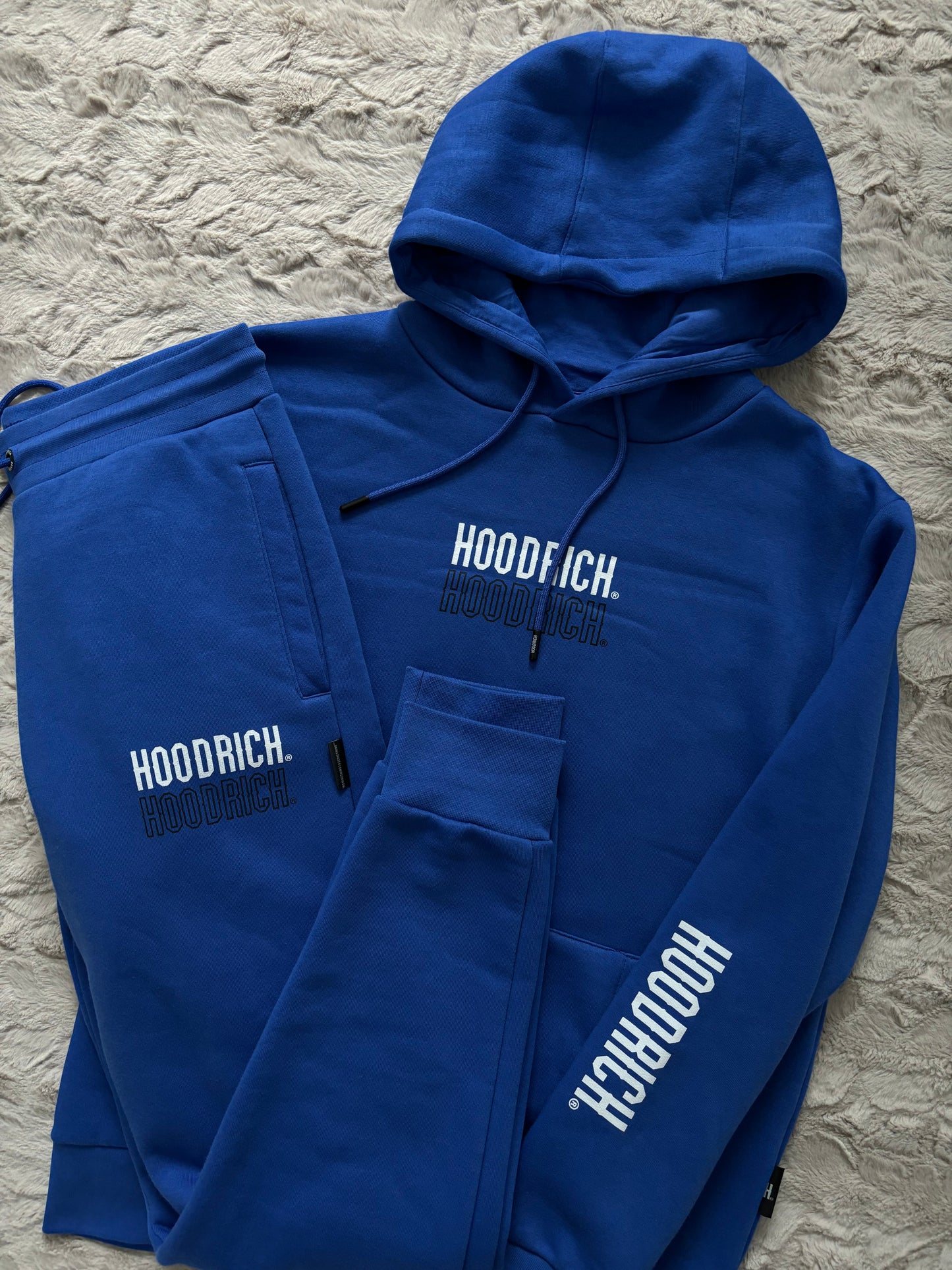 HOODRICH Set