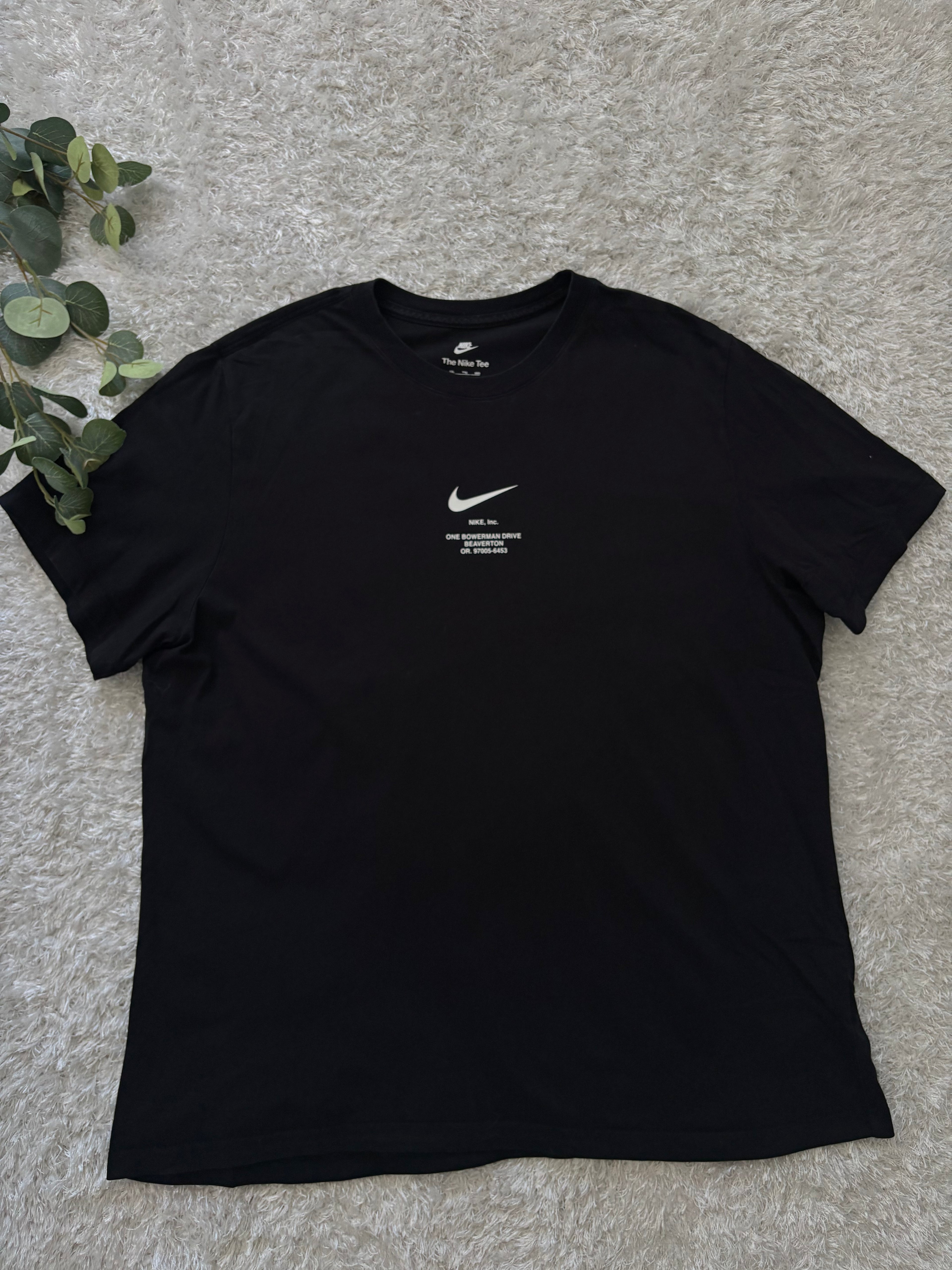 Nike SWOOSH T-Shirt