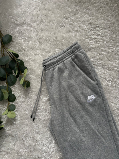 Nike TrackPants