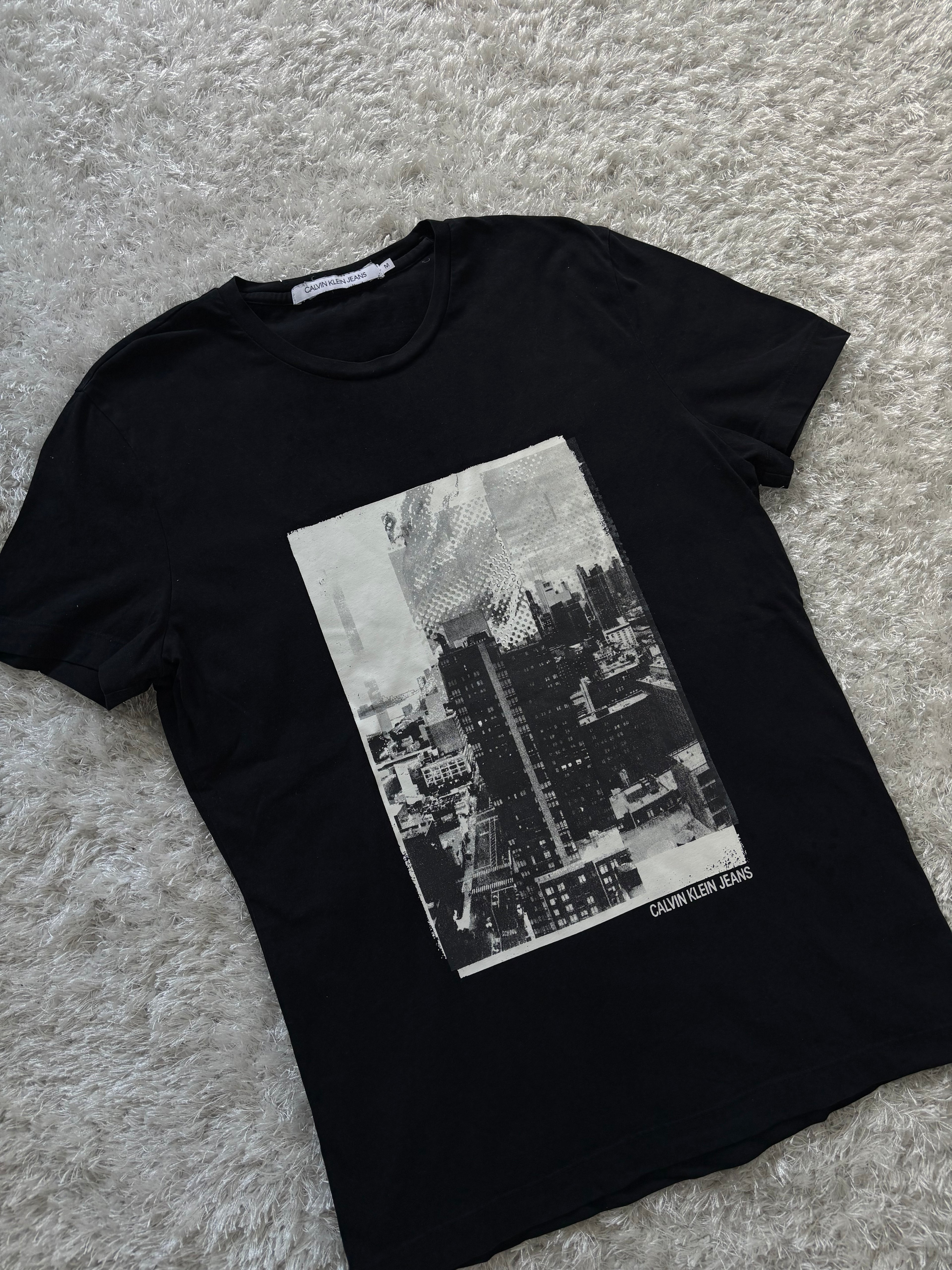 Calvin Klein T-Shirt