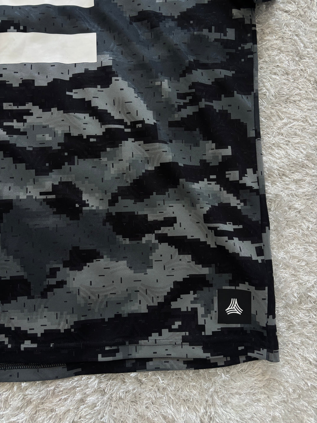 Adidas T-Shirt