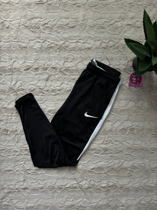 Nike TrackPants