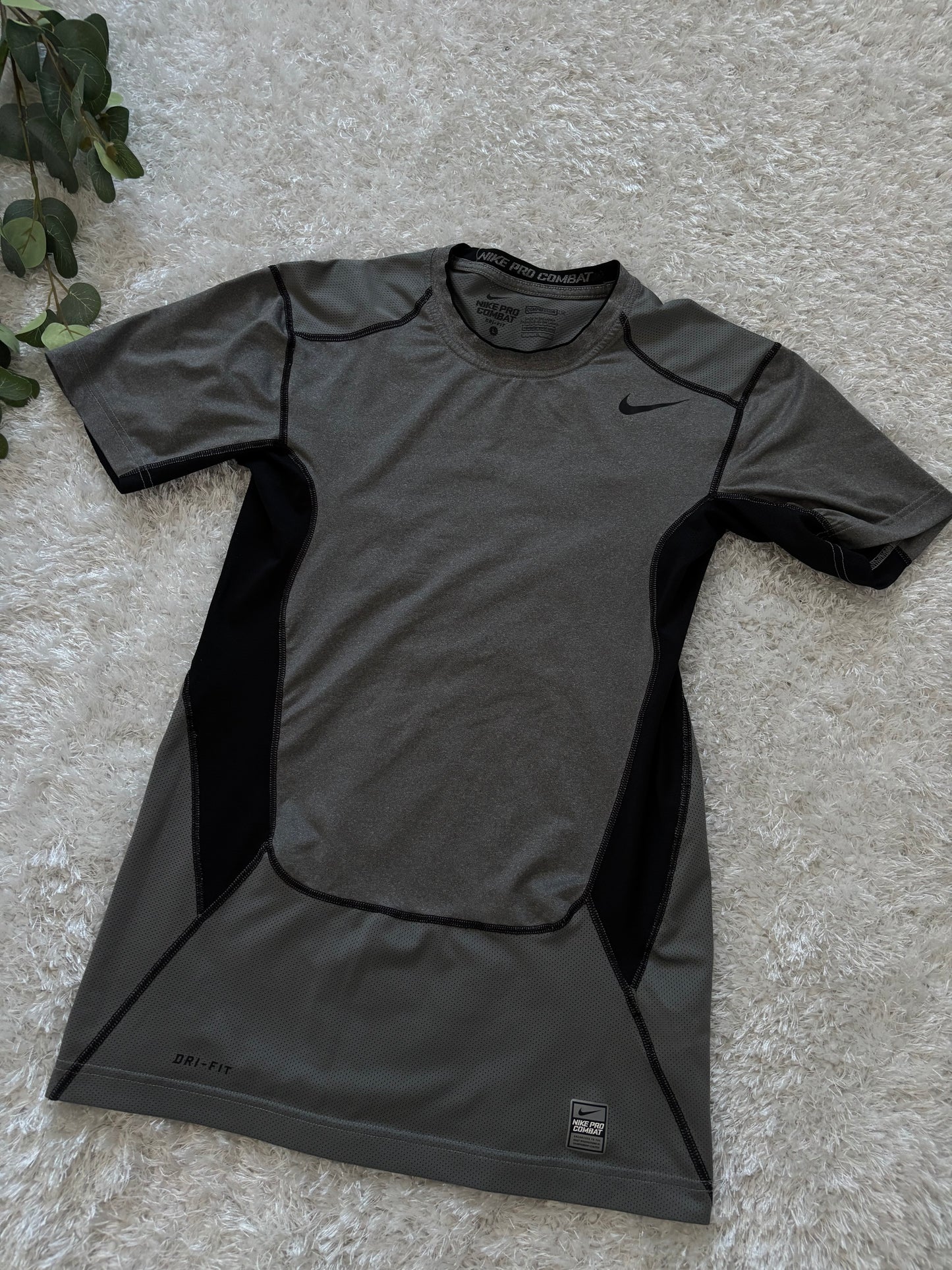 Nike Pro Combat Training