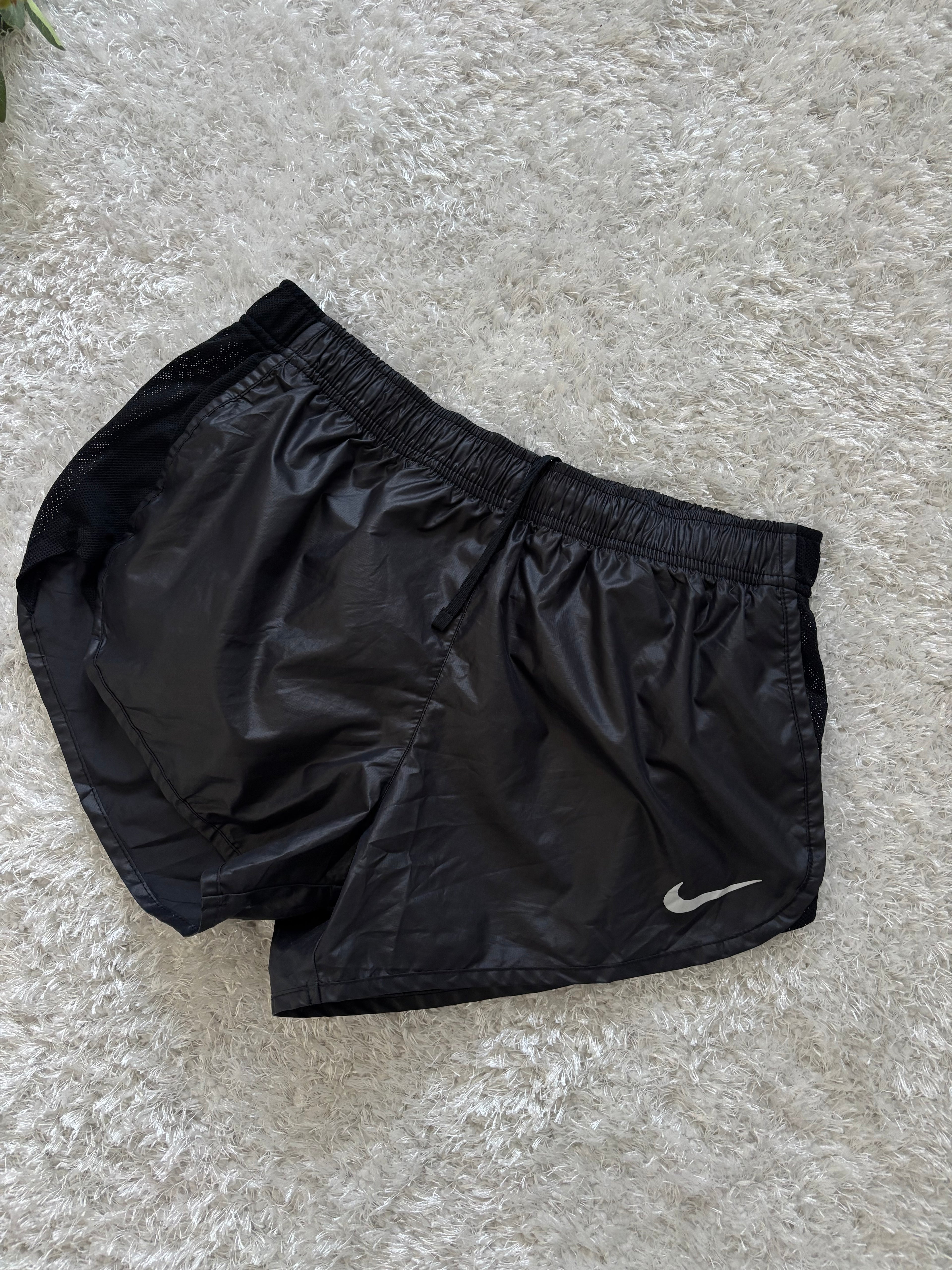 Nike Shorts (Дамско)