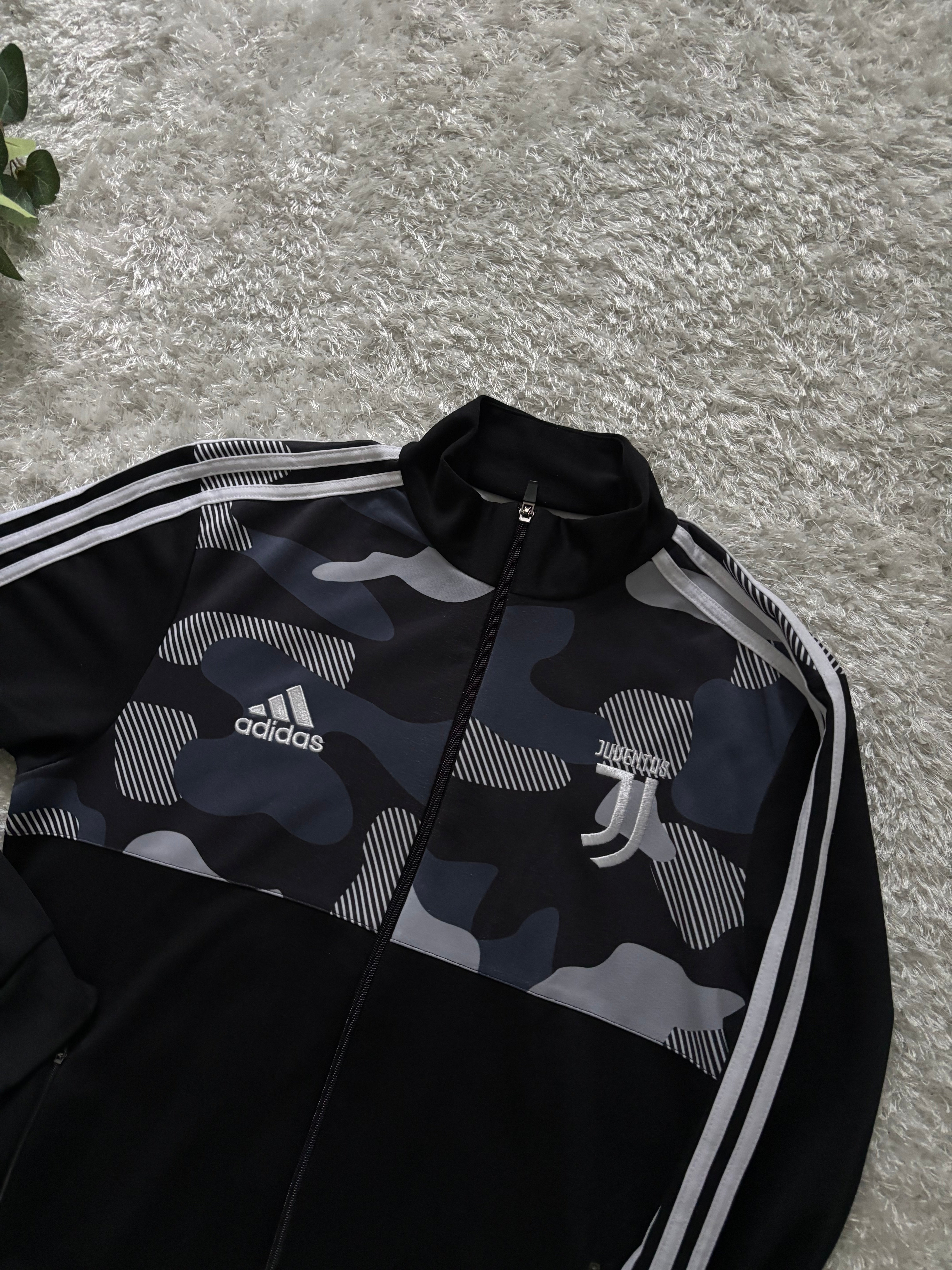 Adidas x Juventus FC
