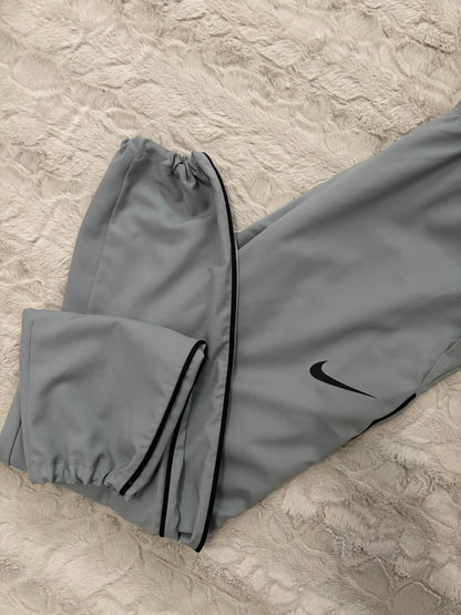 Nike TrackPants
